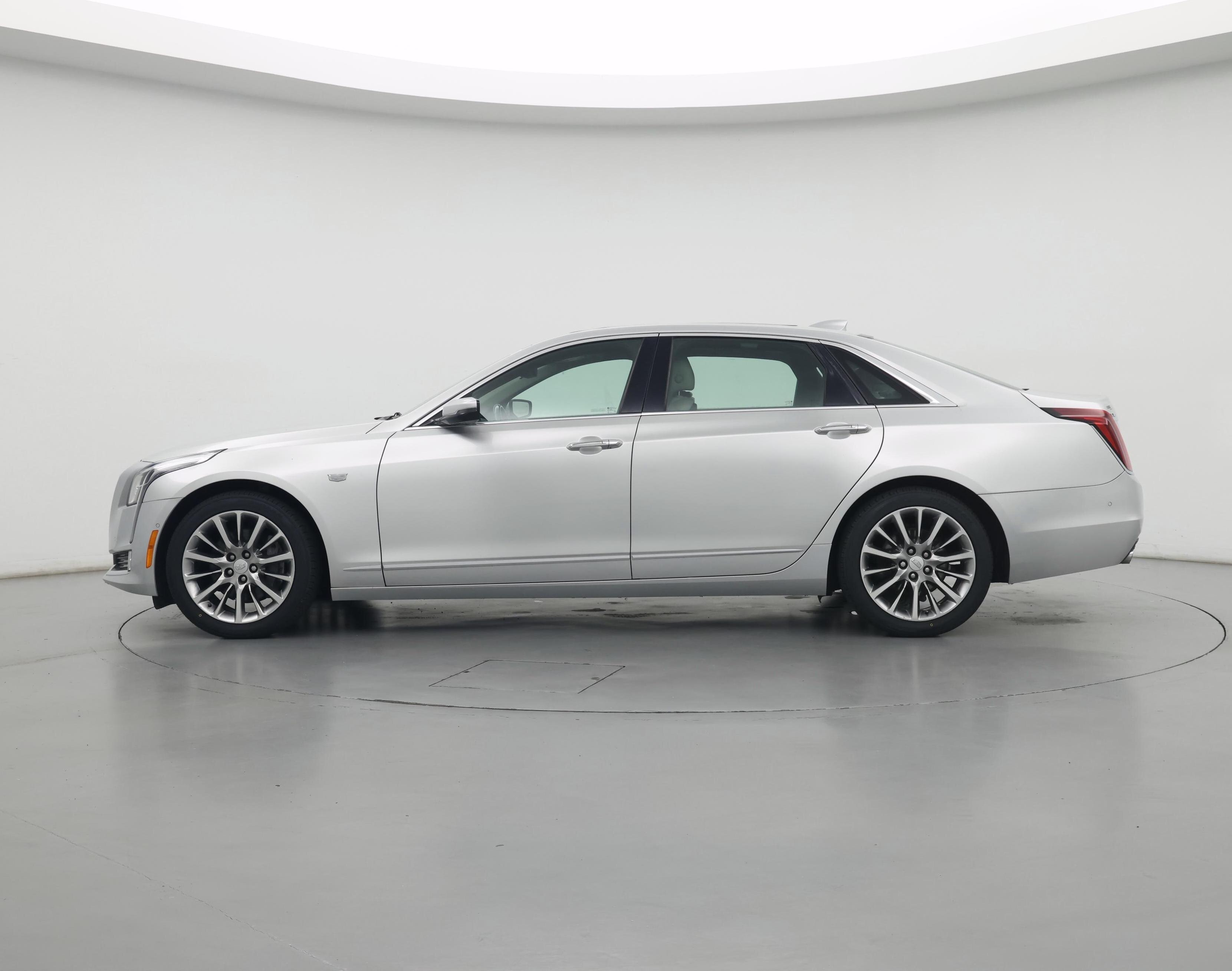 Thumbnail: 2018 Cadillac CT6 - 3