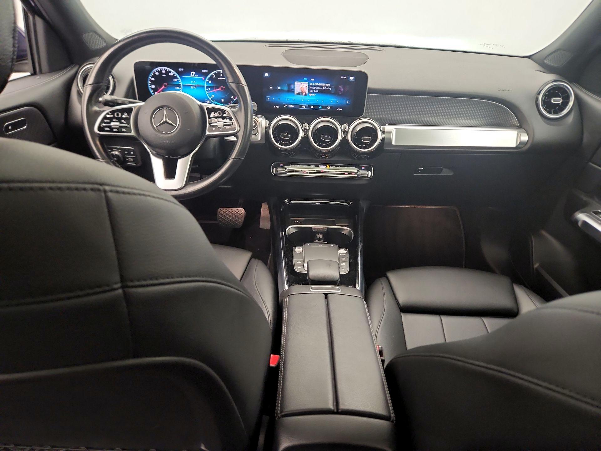 Thumbnail: 2021 Mercedes-Benz GLB - 9