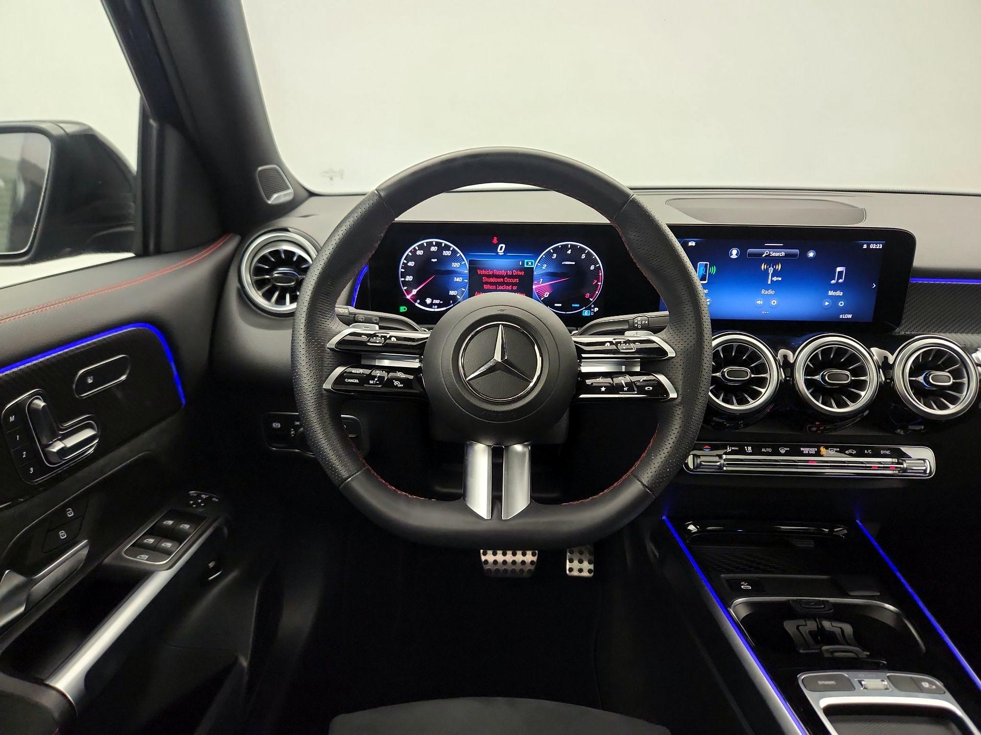 Thumbnail: 2024 Mercedes-Benz GLB - 10