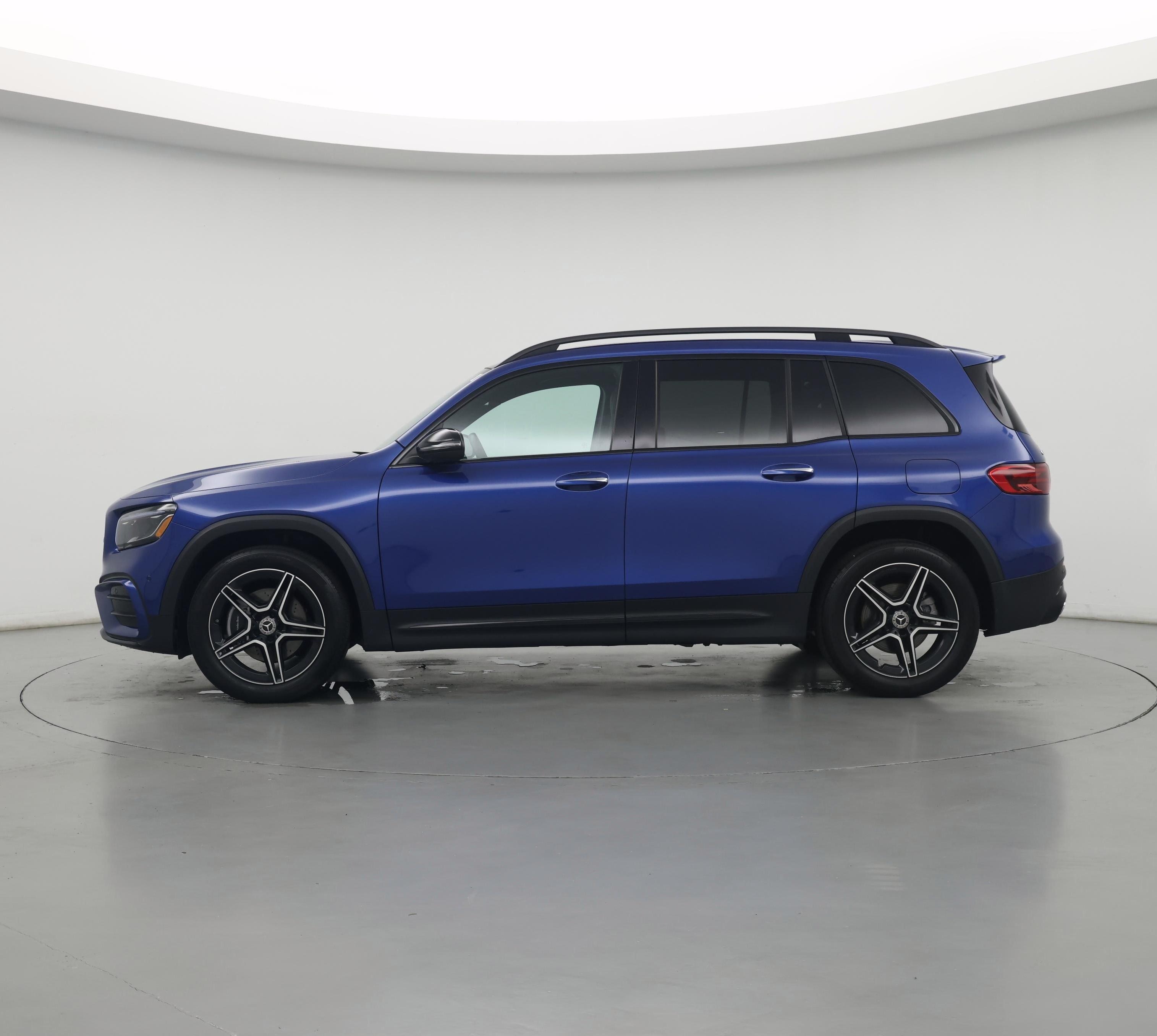 Thumbnail: 2024 Mercedes-Benz GLB - 3