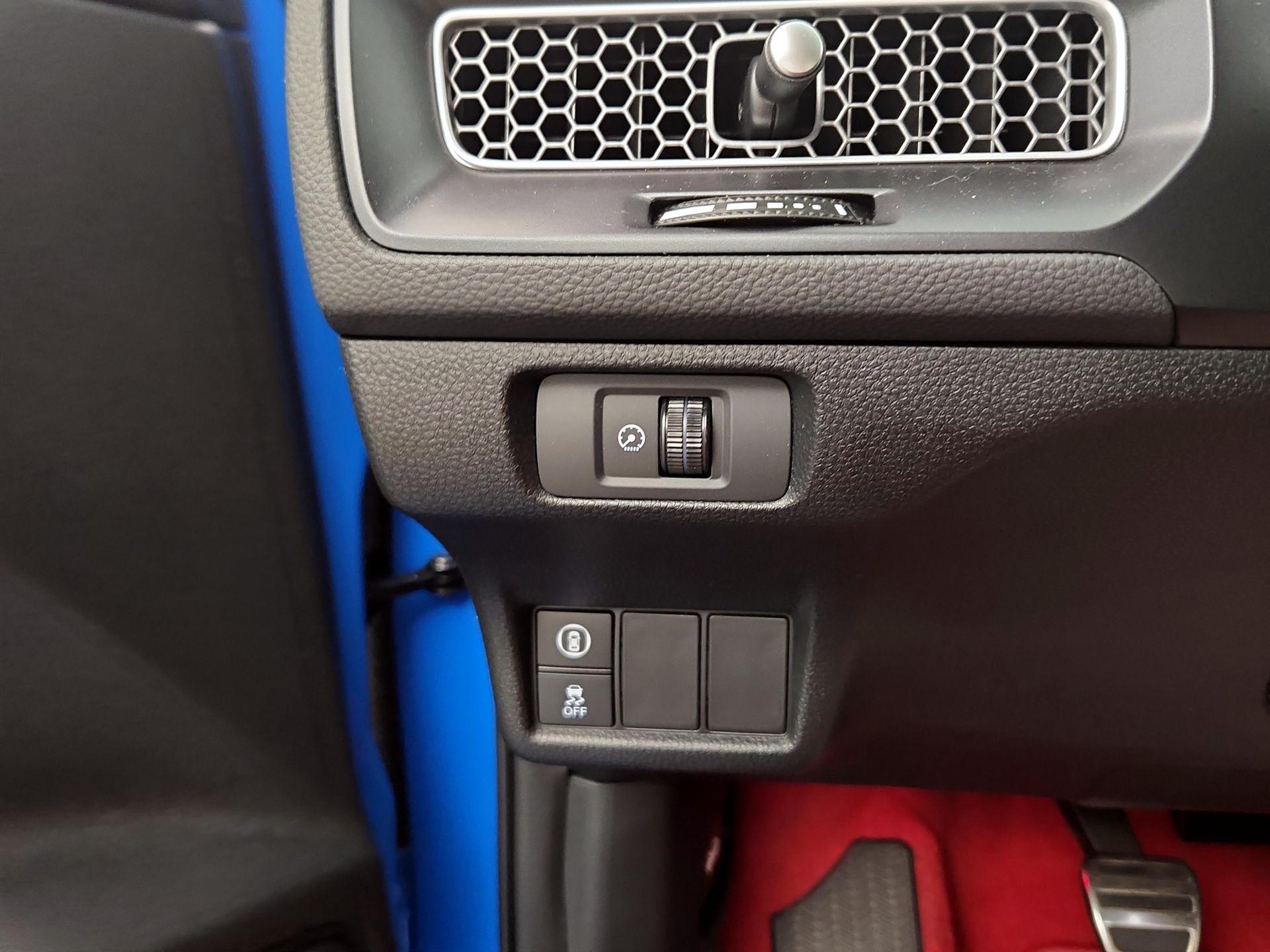 Thumbnail: 2025 Honda Civic - 13