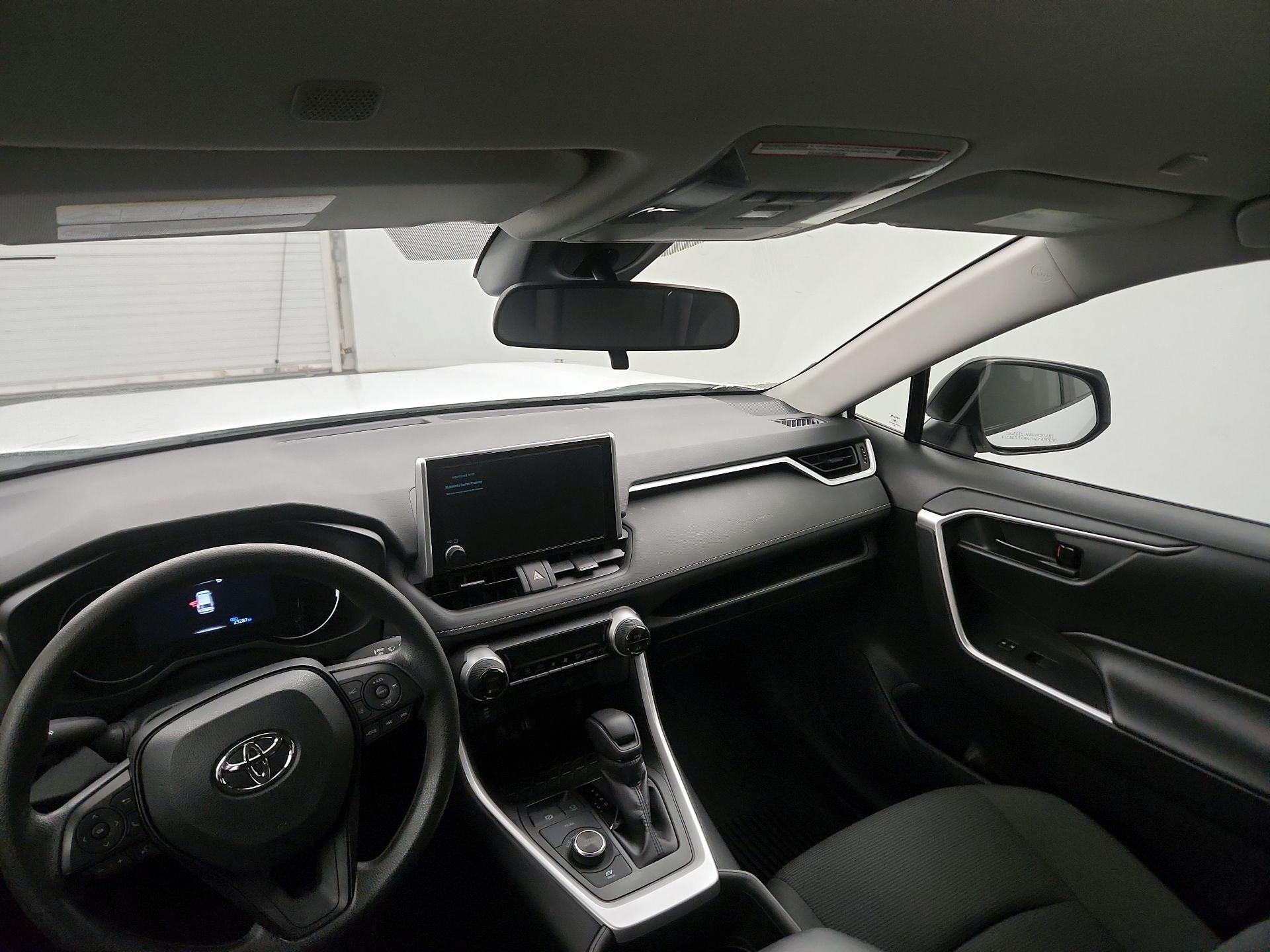 Thumbnail: 2024 Toyota RAV4 - 9