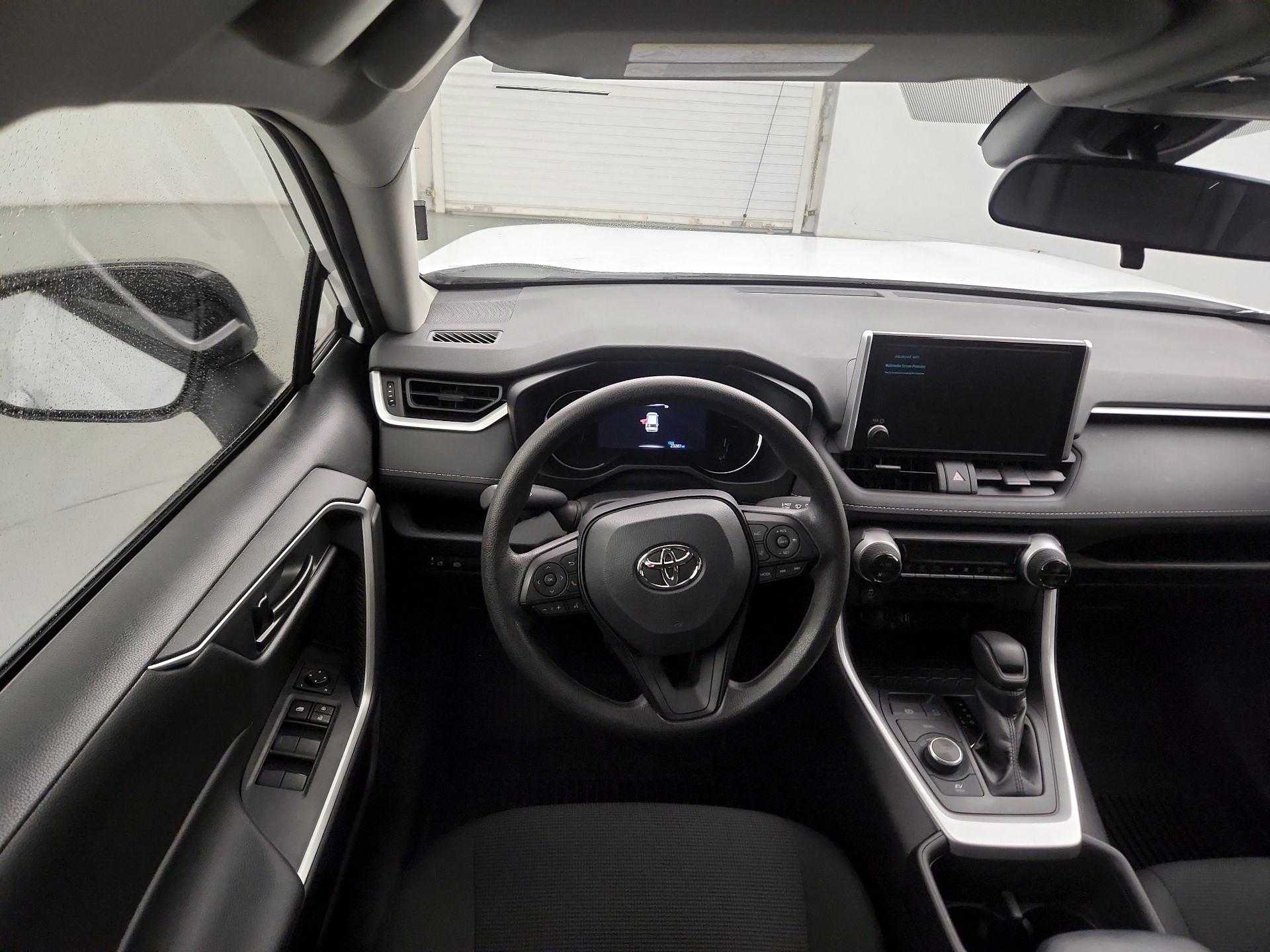 Thumbnail: 2024 Toyota RAV4 - 10