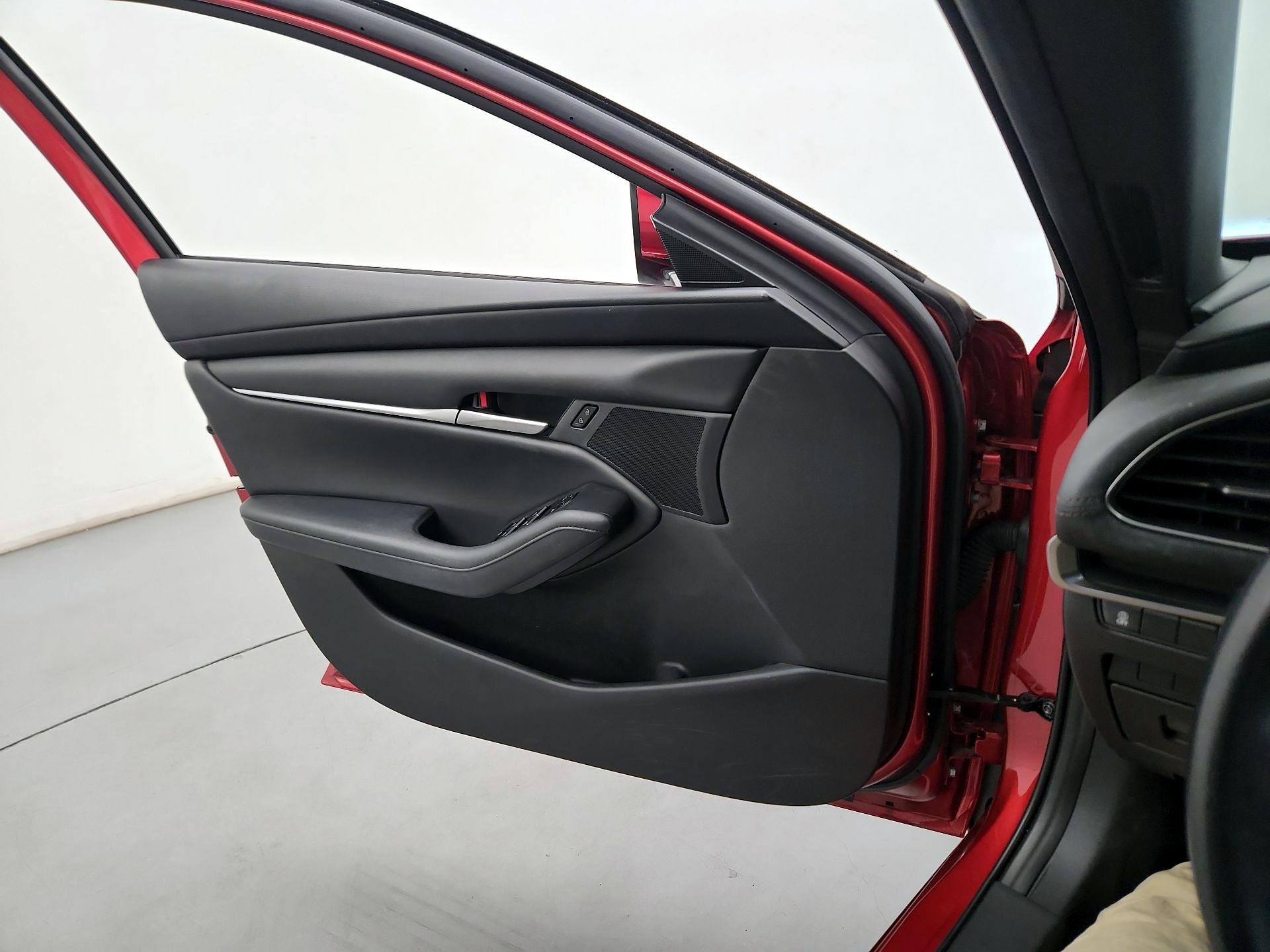 Thumbnail: 2021 Mazda Mazda3 - 12