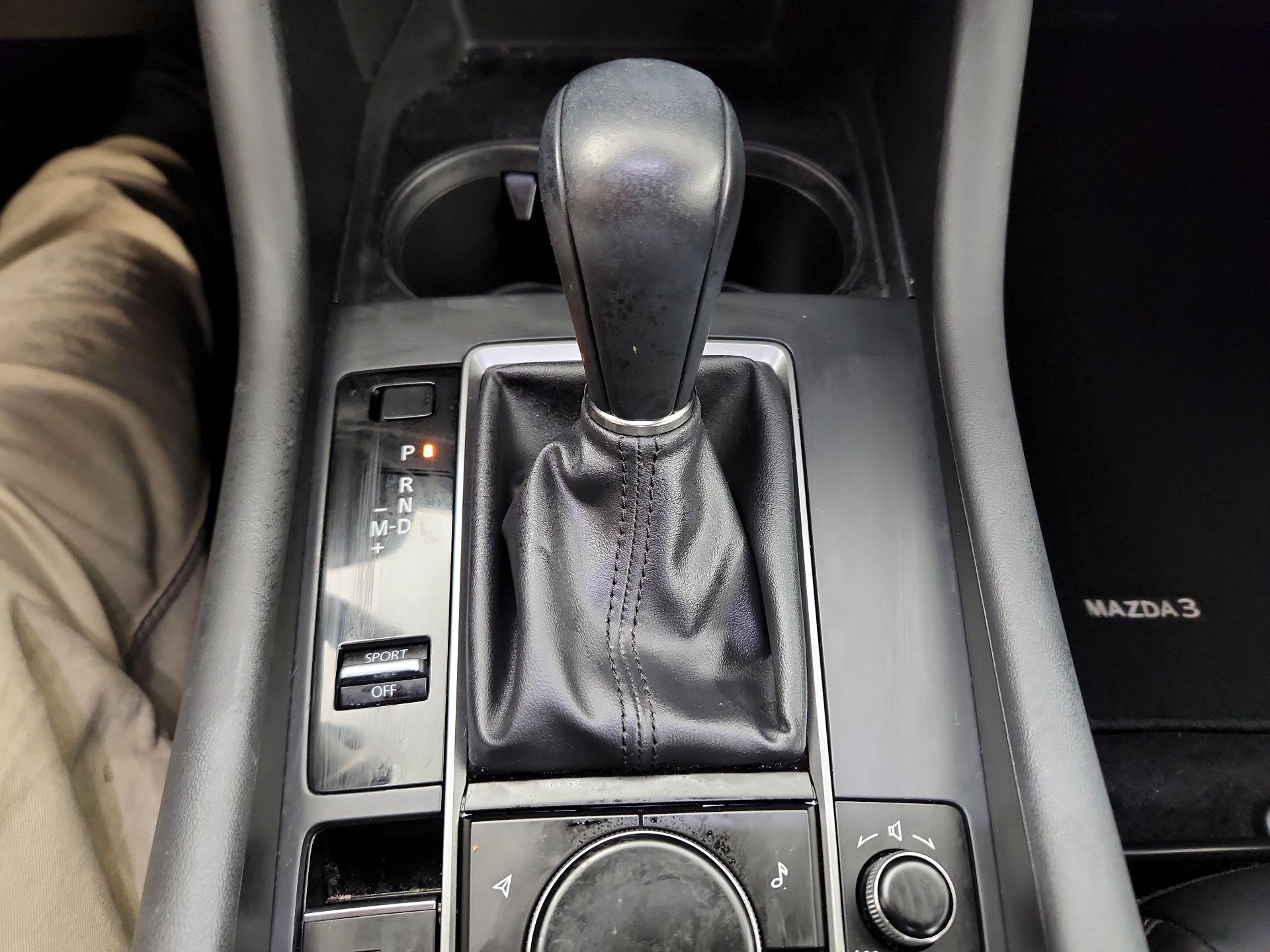 Thumbnail: 2021 Mazda Mazda3 - 17