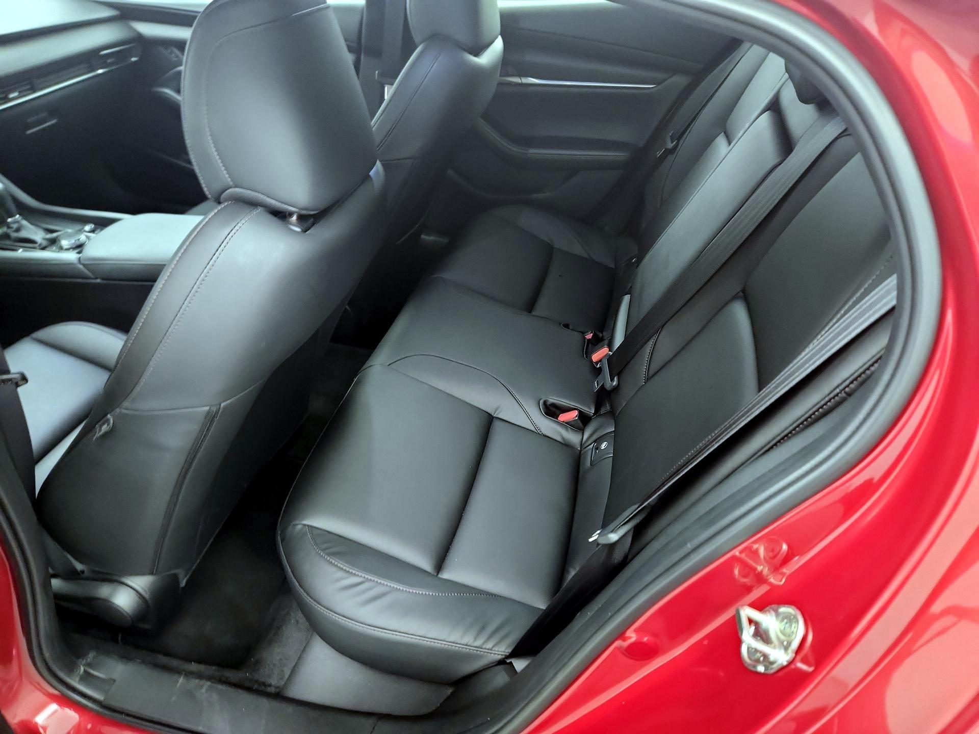 Thumbnail: 2021 Mazda Mazda3 - 19