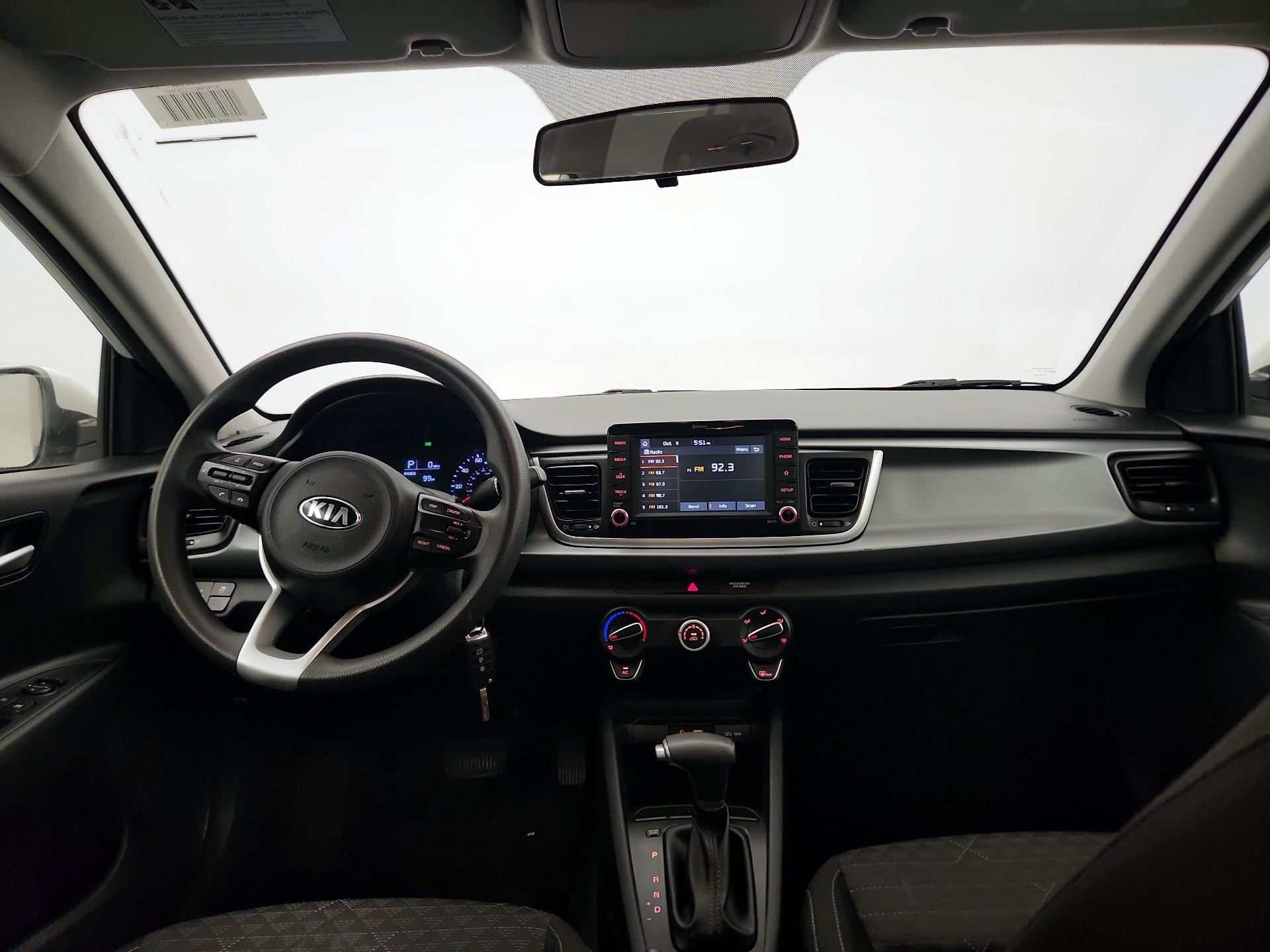 Thumbnail: 2020 Kia Rio - 9