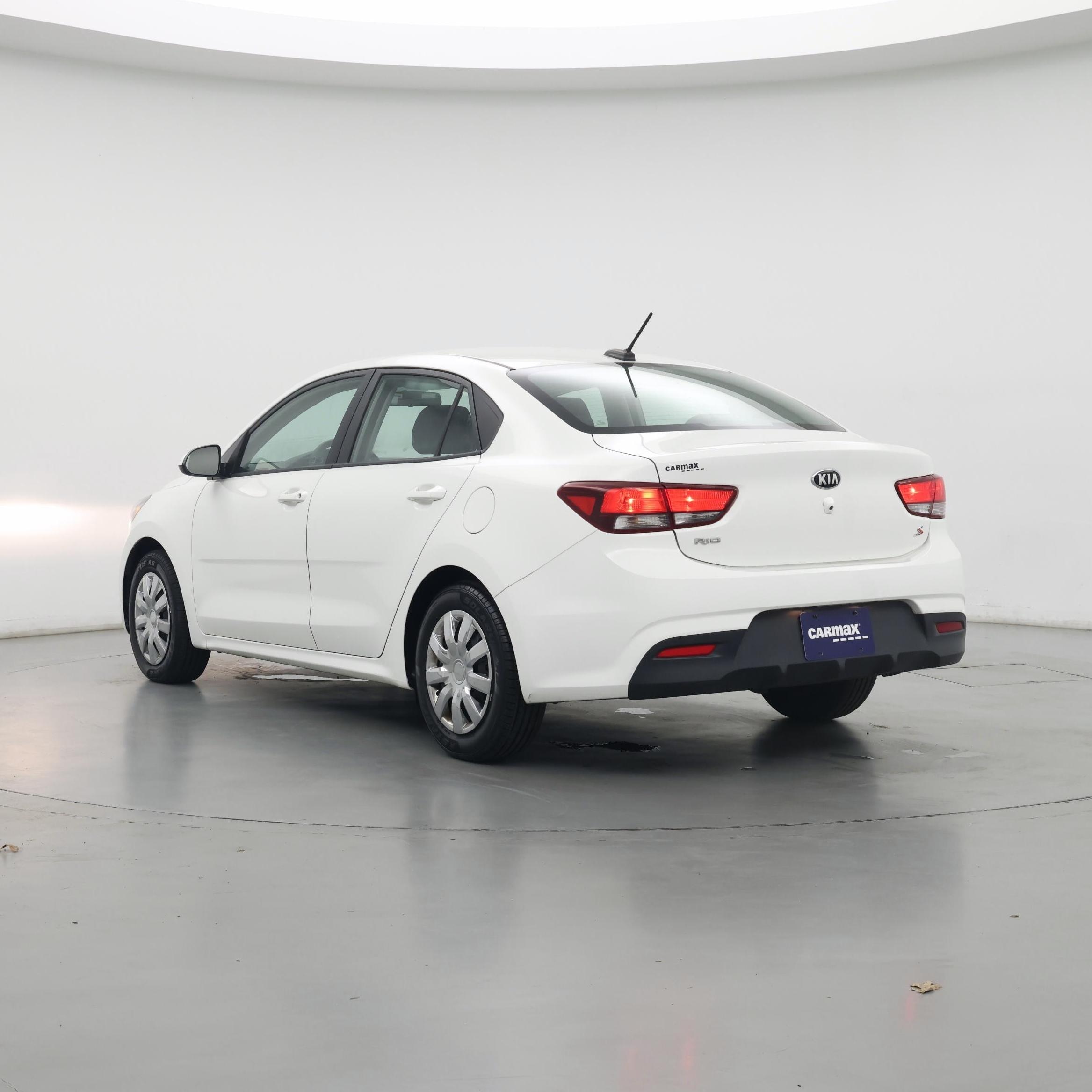 Thumbnail: 2020 Kia Rio - 2