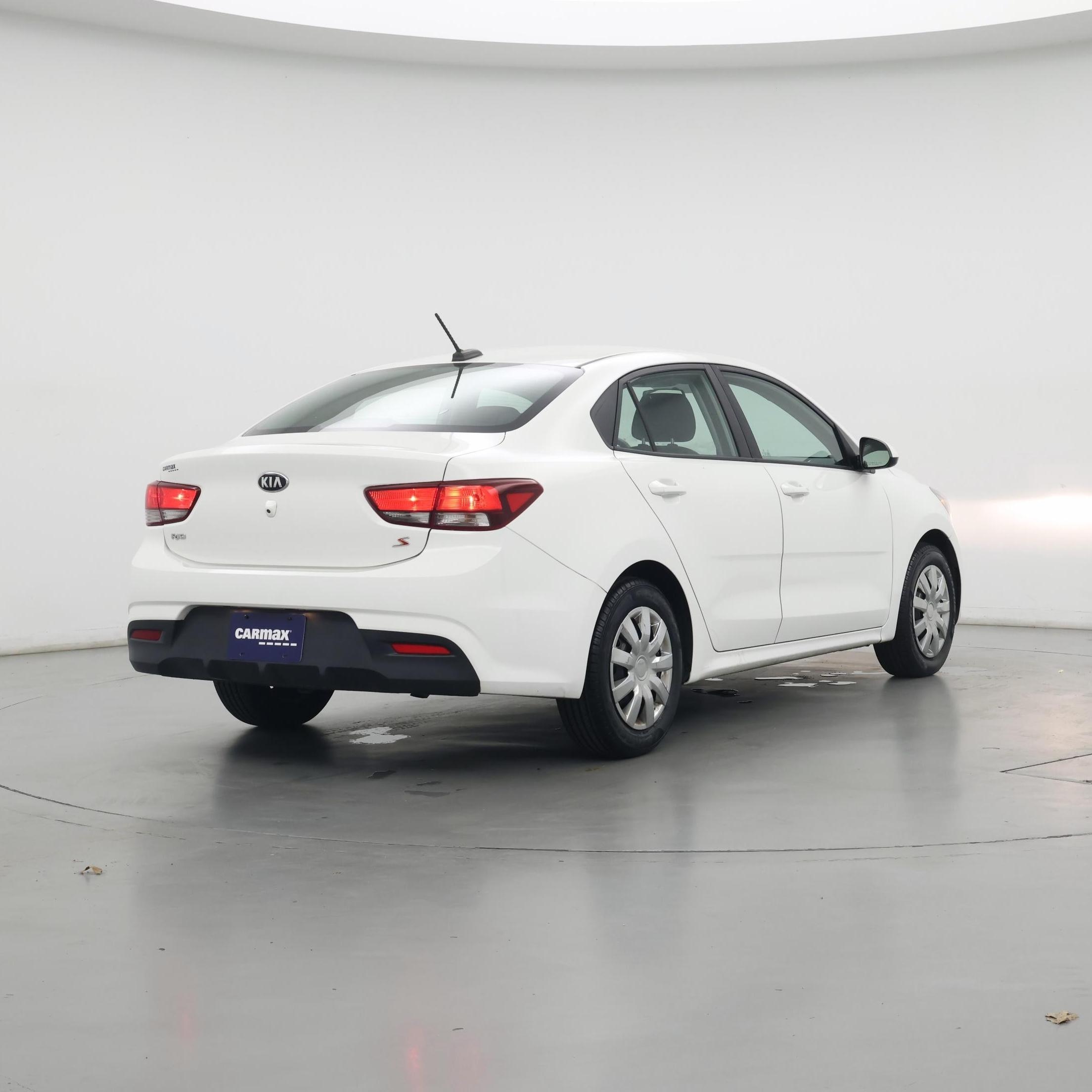 Thumbnail: 2020 Kia Rio - 8
