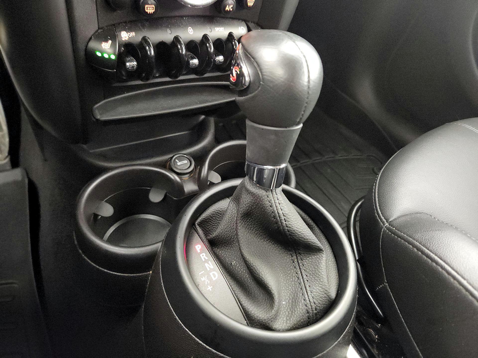 Thumbnail: 2015 MINI Cooper Countryman - 15