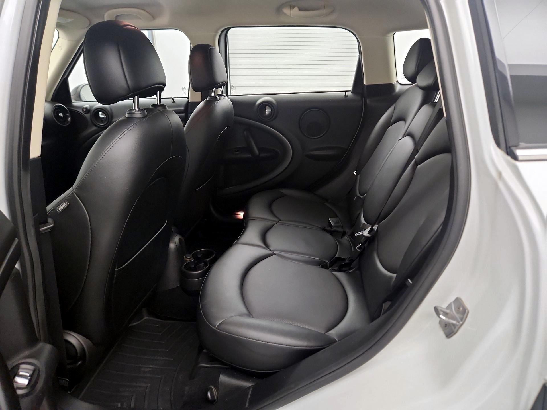 Thumbnail: 2015 MINI Cooper Countryman - 17