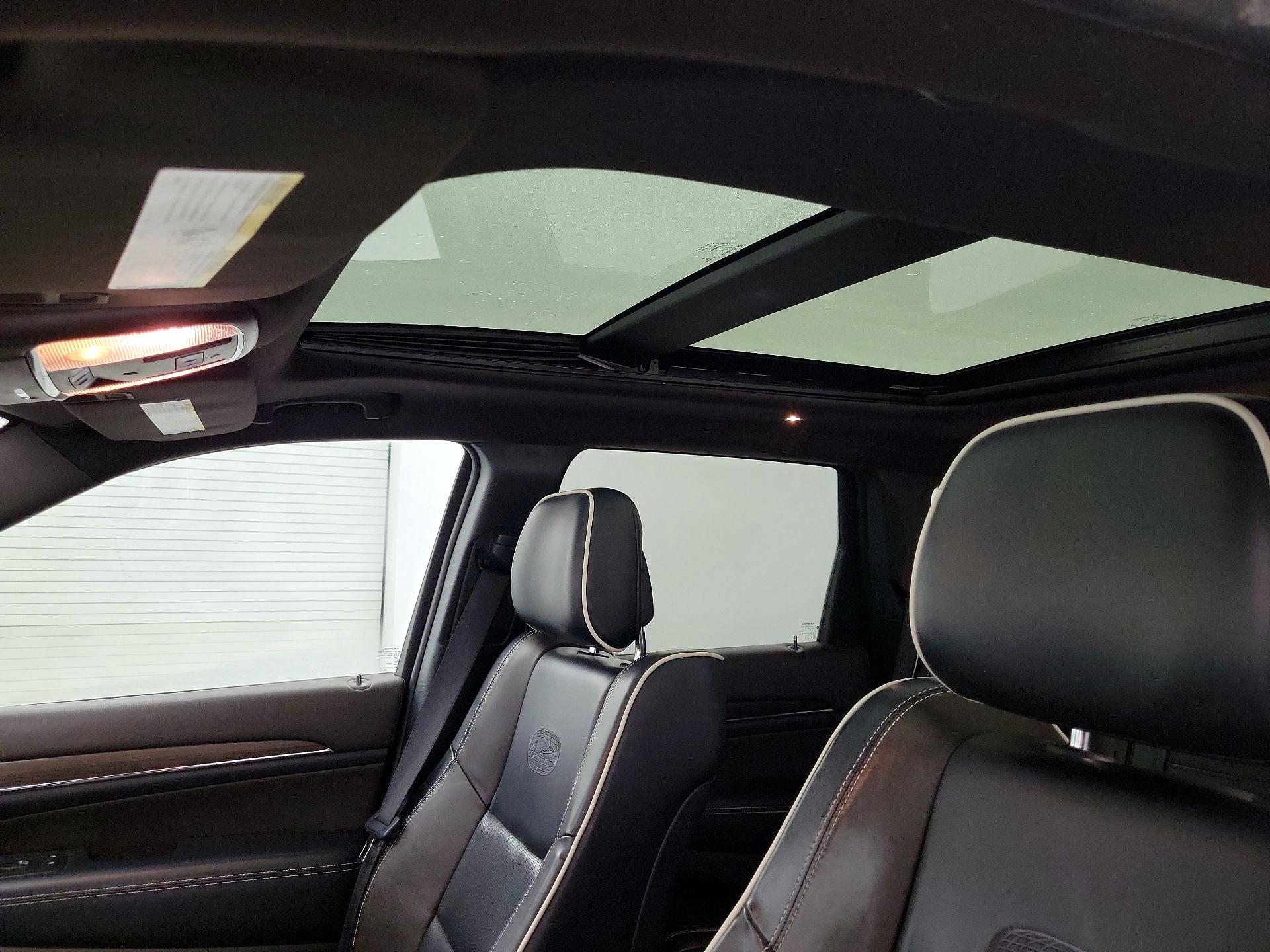 Thumbnail: 2016 Jeep Grand Cherokee - 20