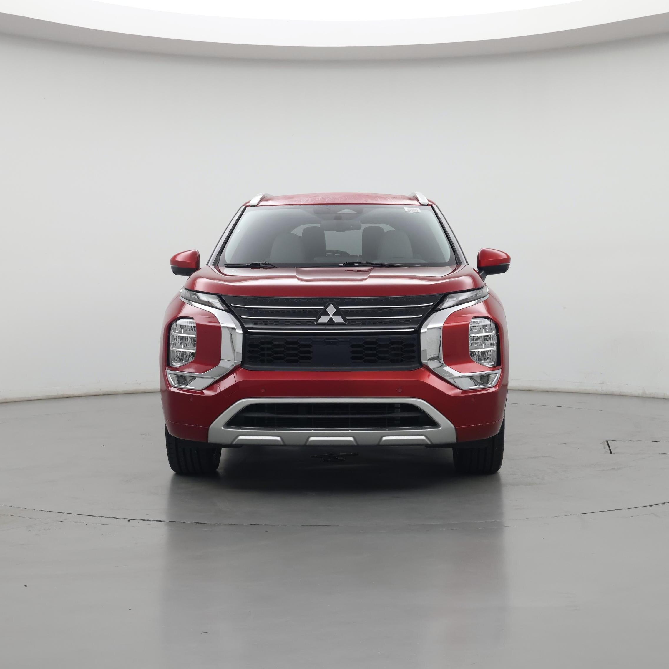 Thumbnail: 2023 Mitsubishi Outlander - 5