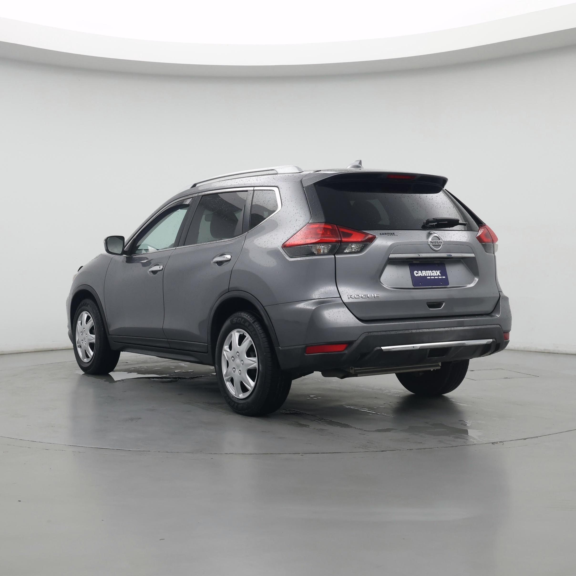 Thumbnail: 2017 Nissan Rogue - 2