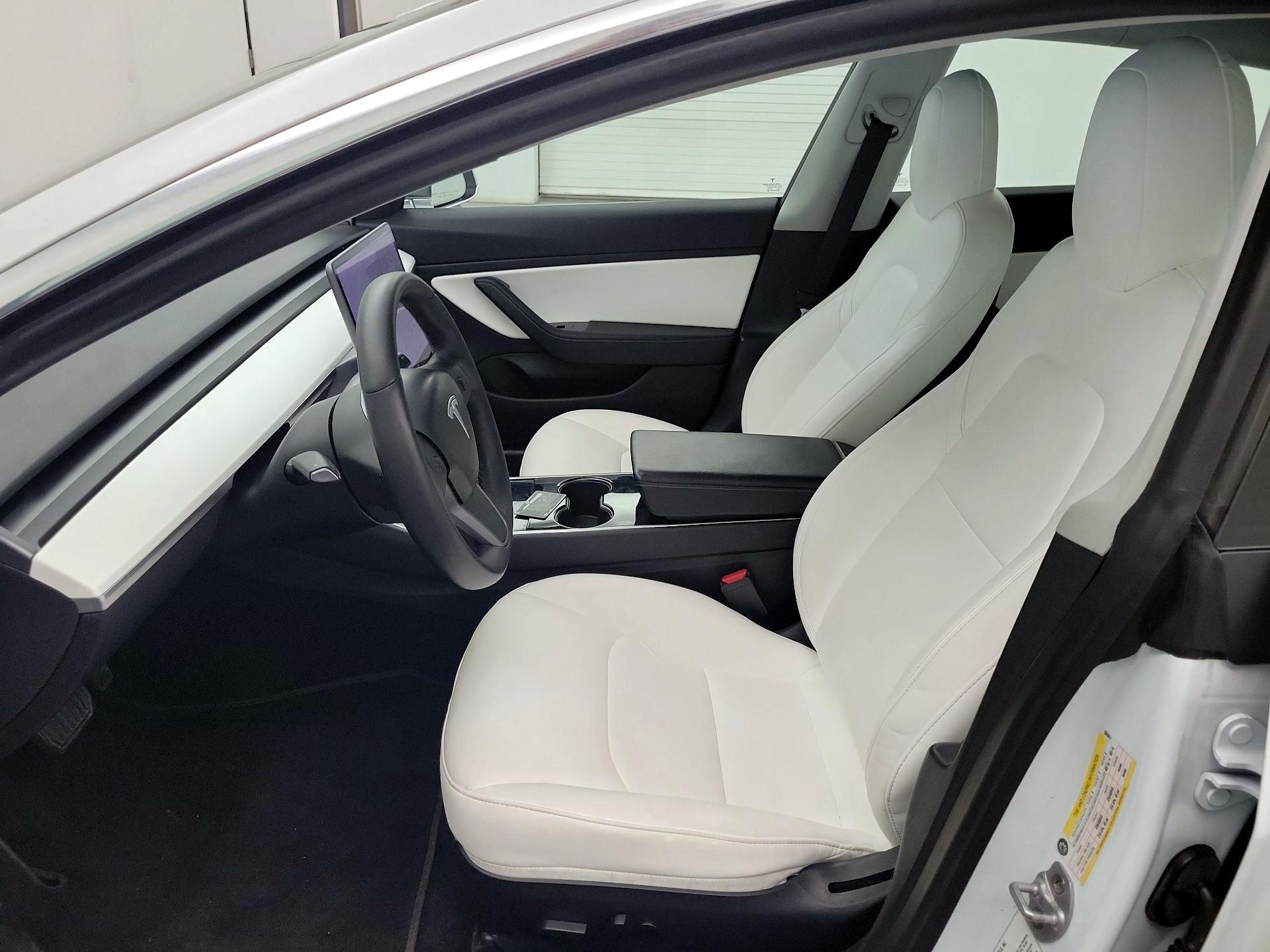 Thumbnail: 2020 Tesla Model 3 - 11