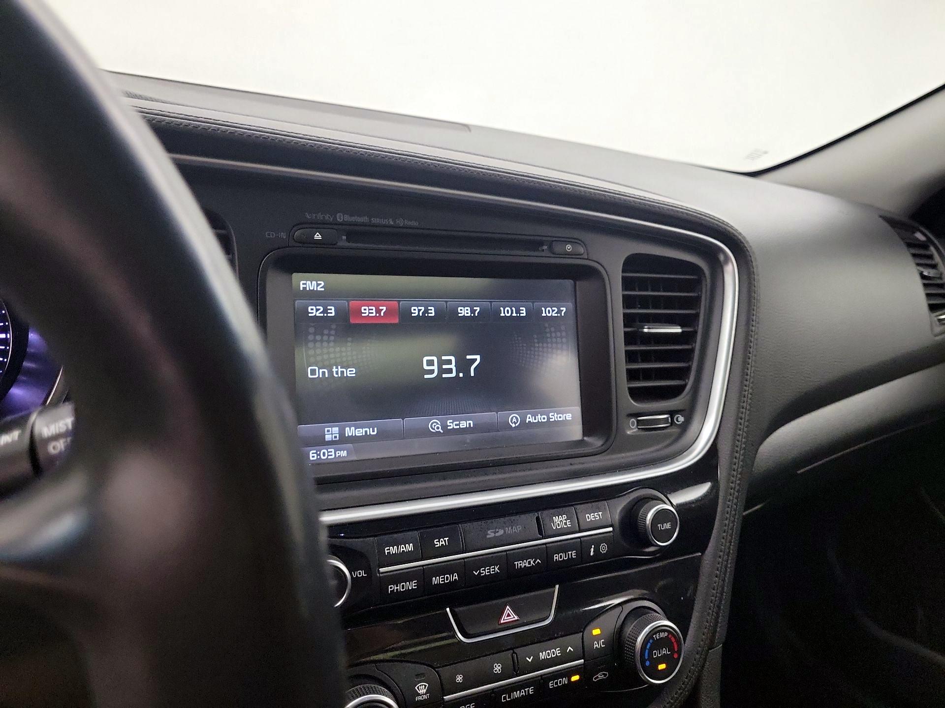 Thumbnail: 2014 Kia Optima - 16