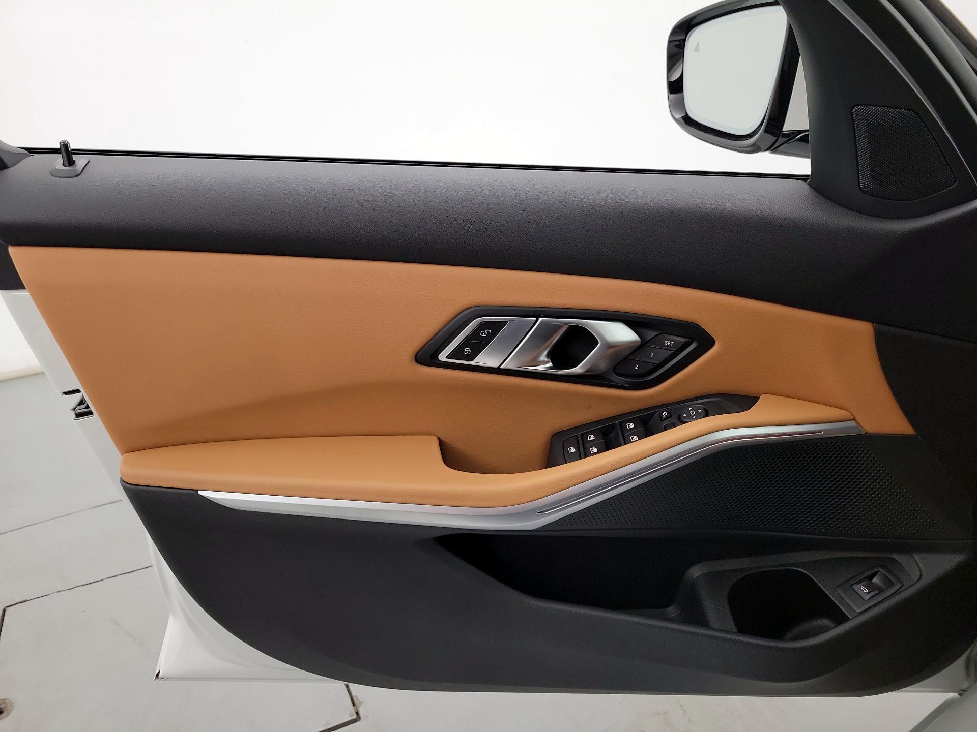 Thumbnail: 2022 BMW 3 Series - 12