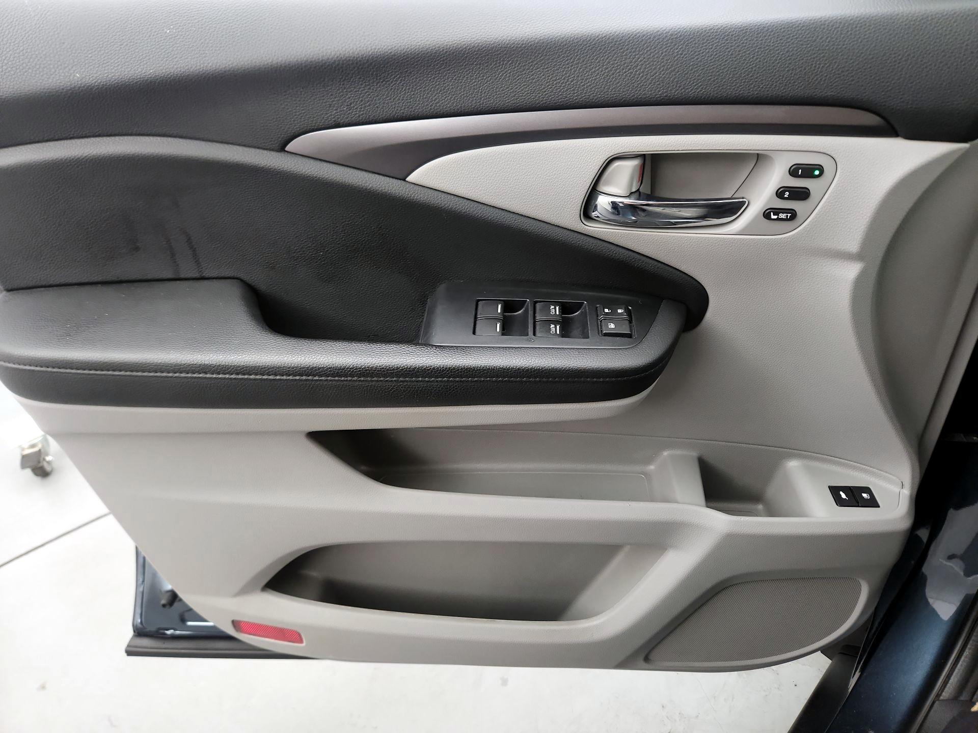 Thumbnail: 2022 Honda Pilot - 12