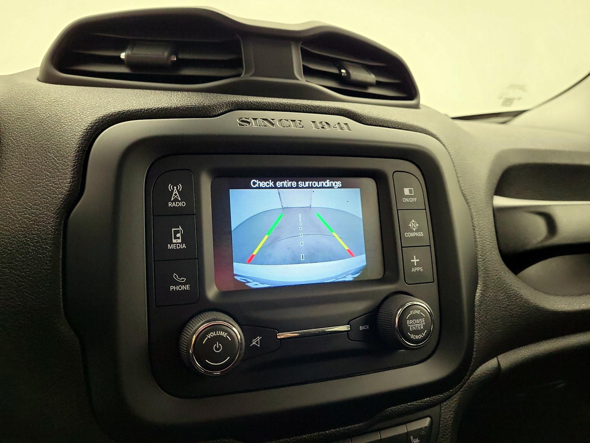 Thumbnail: 2017 Jeep Renegade - 14