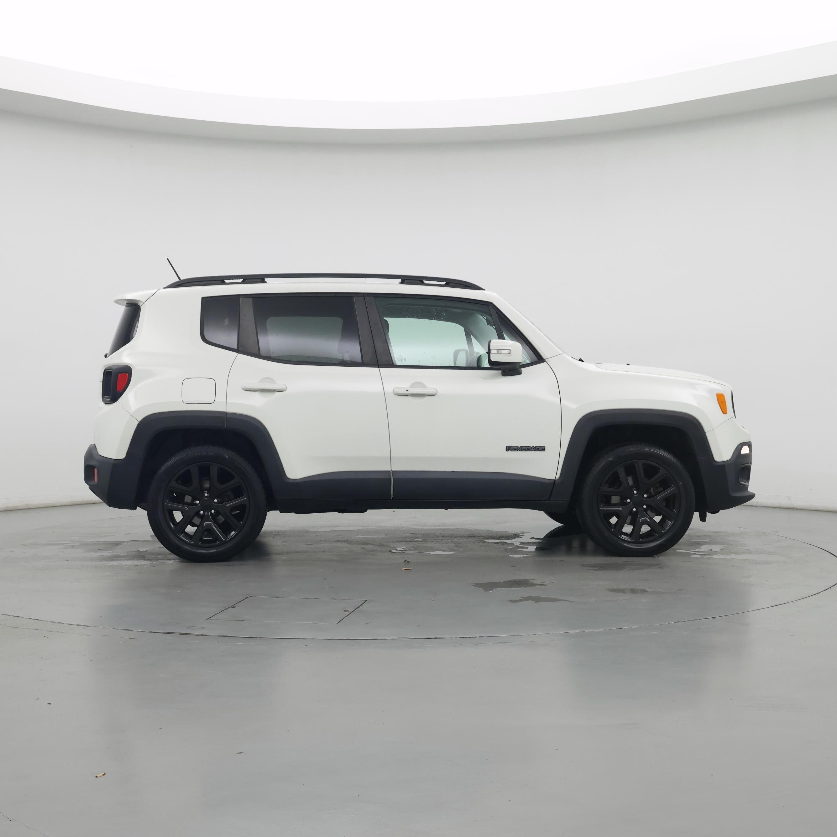 Thumbnail: 2017 Jeep Renegade - 7