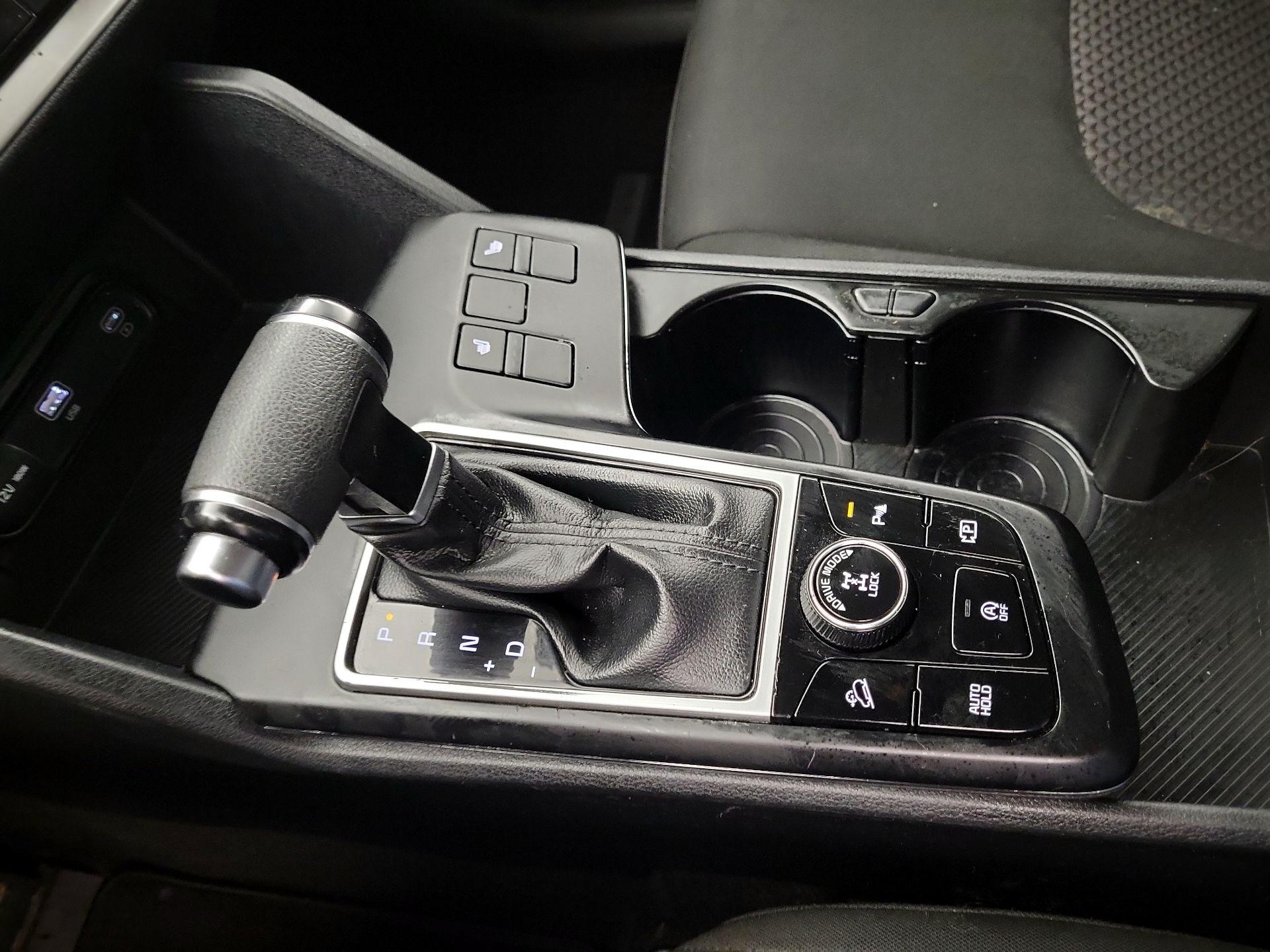 Thumbnail: 2023 Kia Sportage - 17