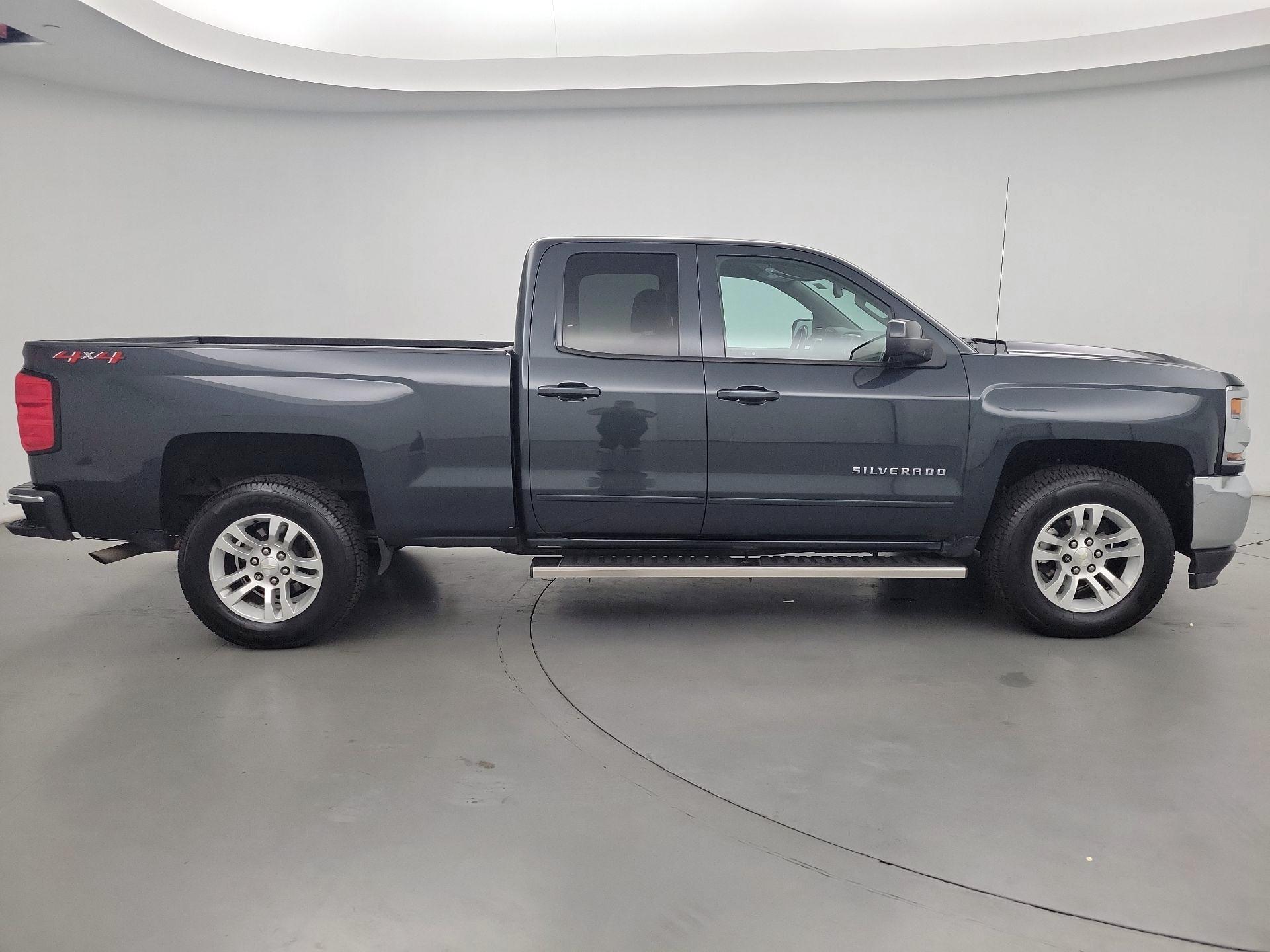 Thumbnail: 2019 Chevrolet Silverado 1500 - 4