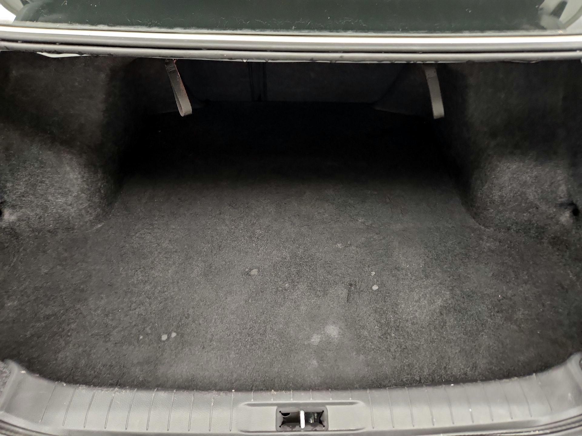 Thumbnail: 2014 Nissan Altima - 17