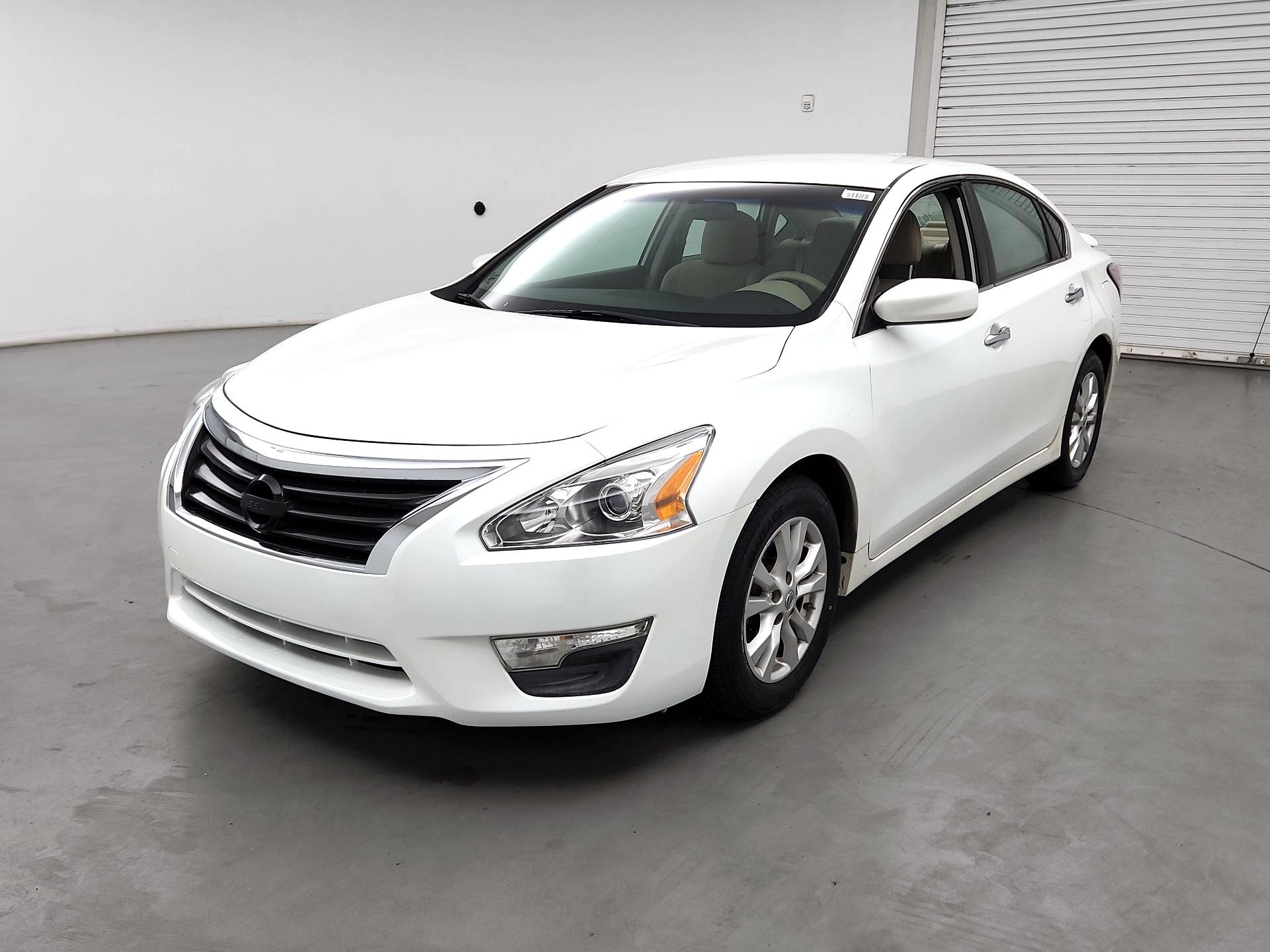 Thumbnail: 2014 Nissan Altima - 3