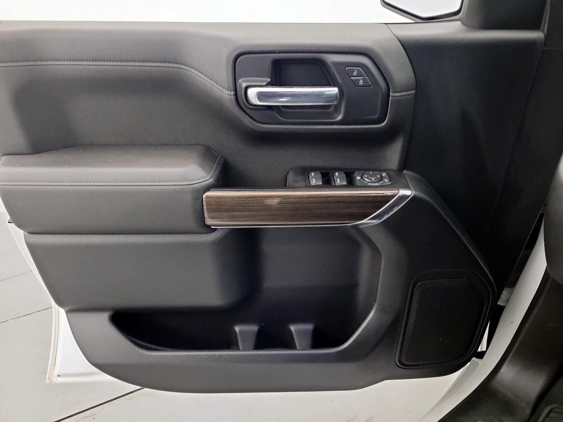 Thumbnail: 2019 Chevrolet Silverado 1500 - 12