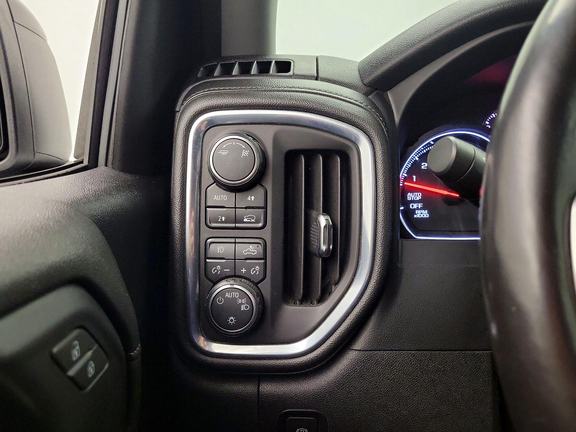 Thumbnail: 2019 Chevrolet Silverado 1500 - 13