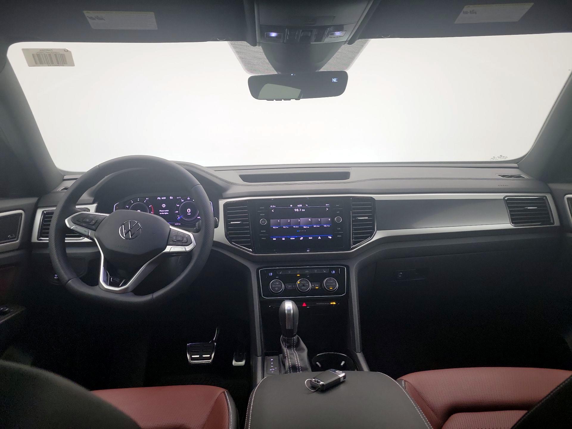 Thumbnail: 2023 Volkswagen Atlas - 9