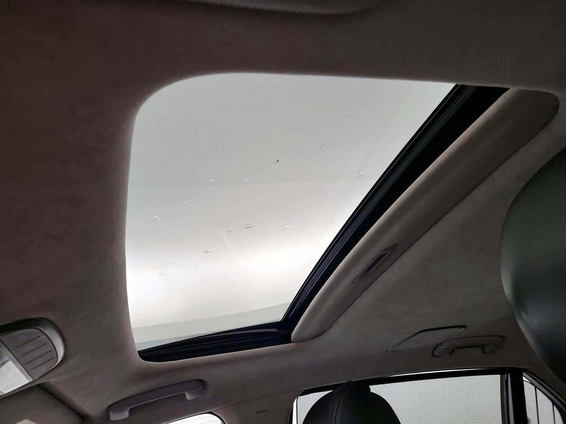 Thumbnail: 2017 Genesis G90 - 20