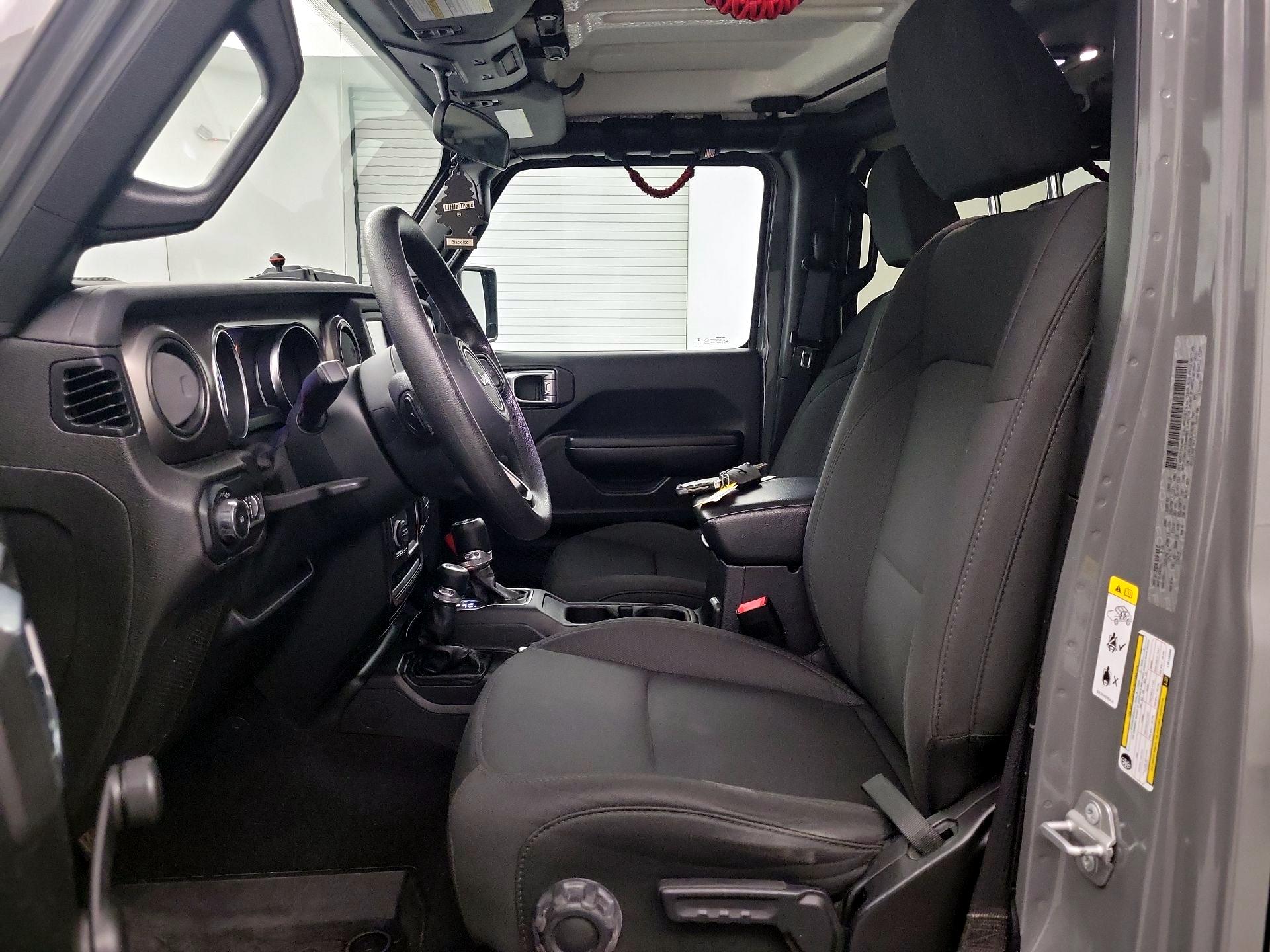 Thumbnail: 2020 Jeep Wrangler - 9