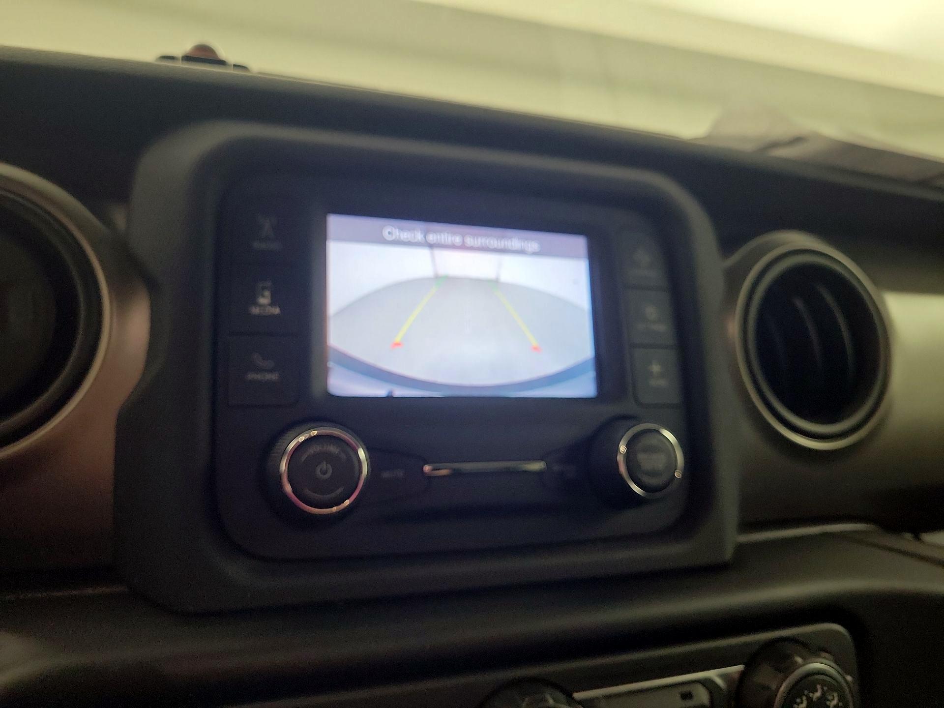 Thumbnail: 2020 Jeep Wrangler - 12