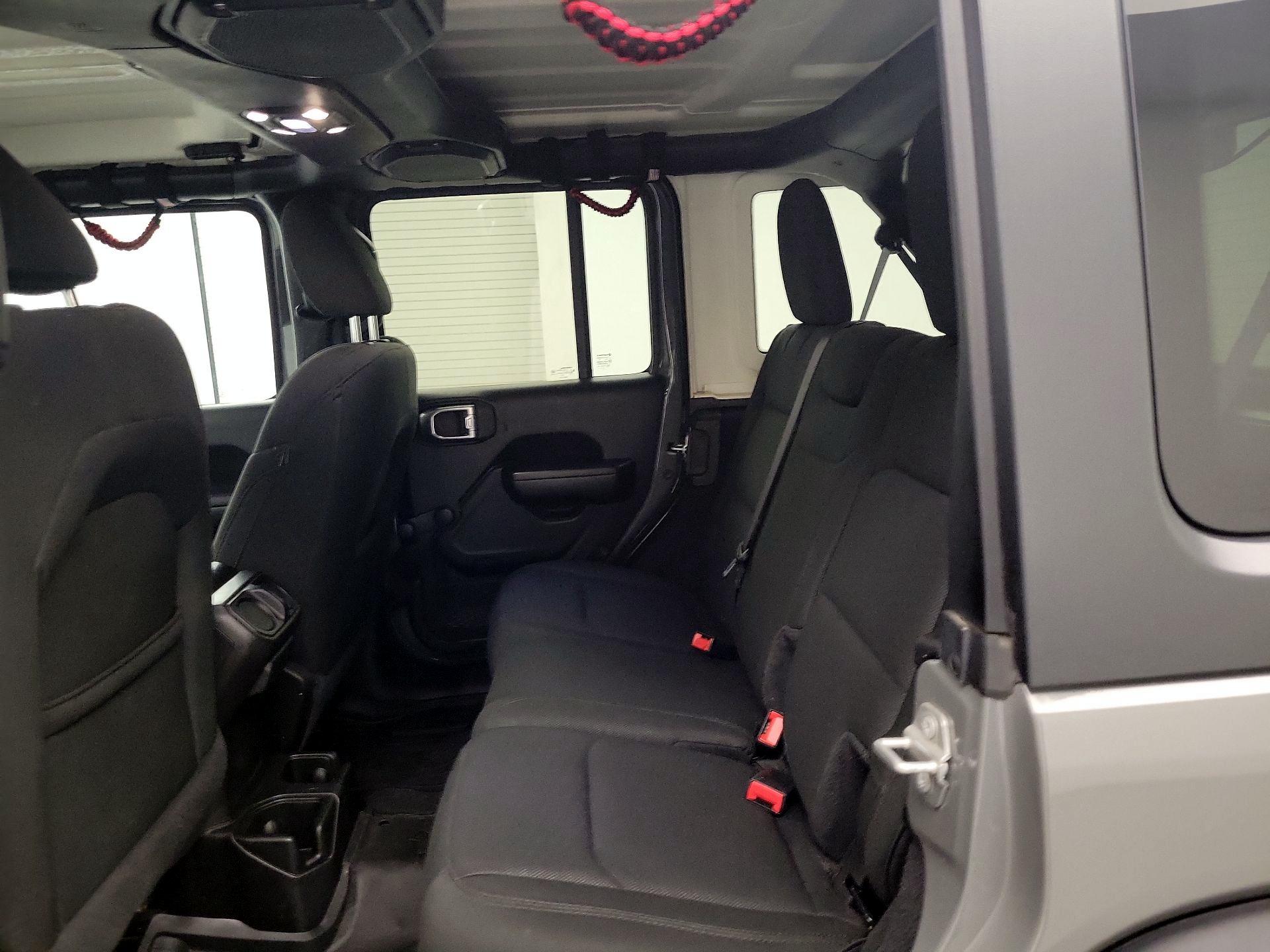 Thumbnail: 2020 Jeep Wrangler - 17