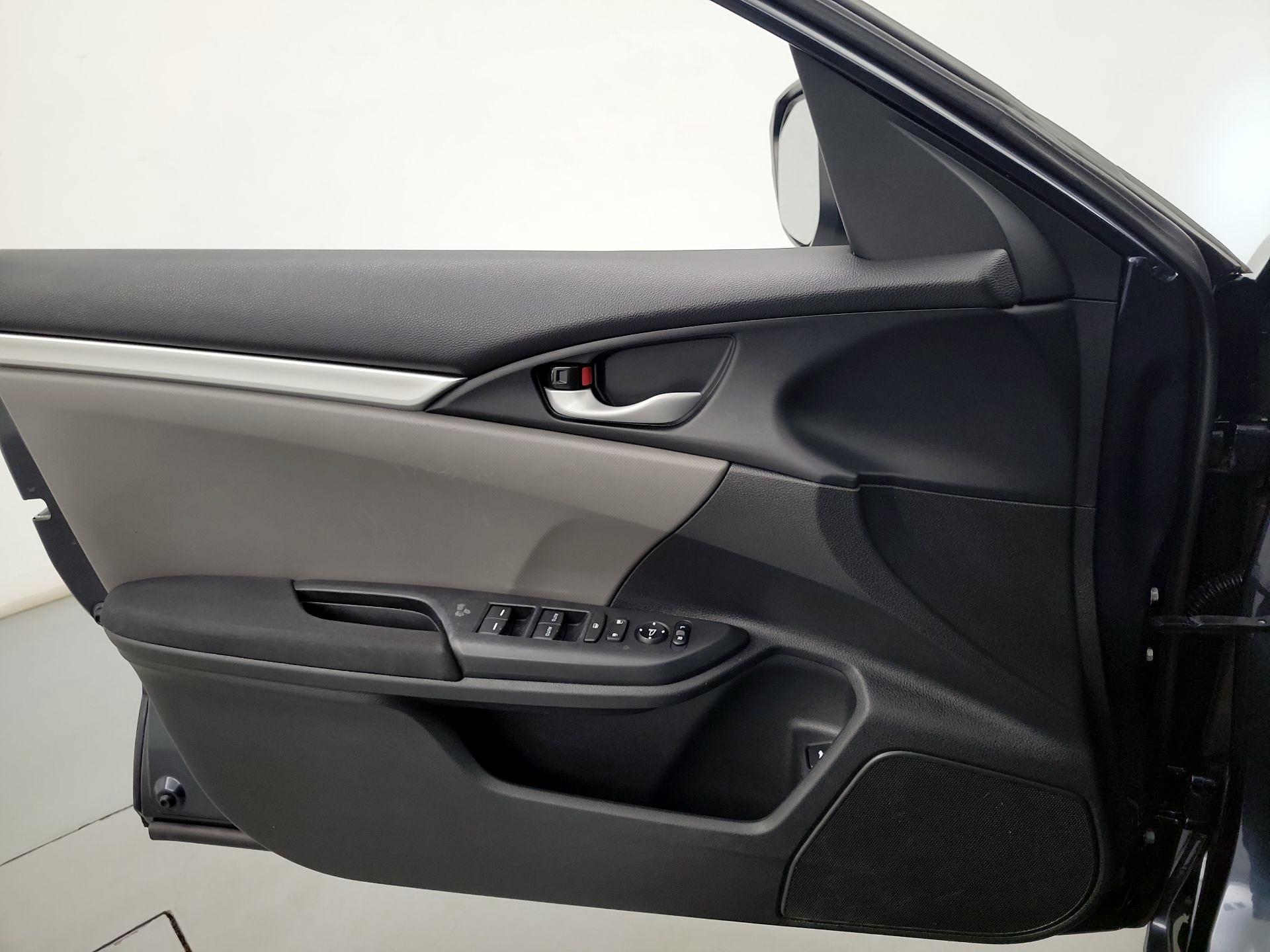 Thumbnail: 2019 Honda Civic - 12