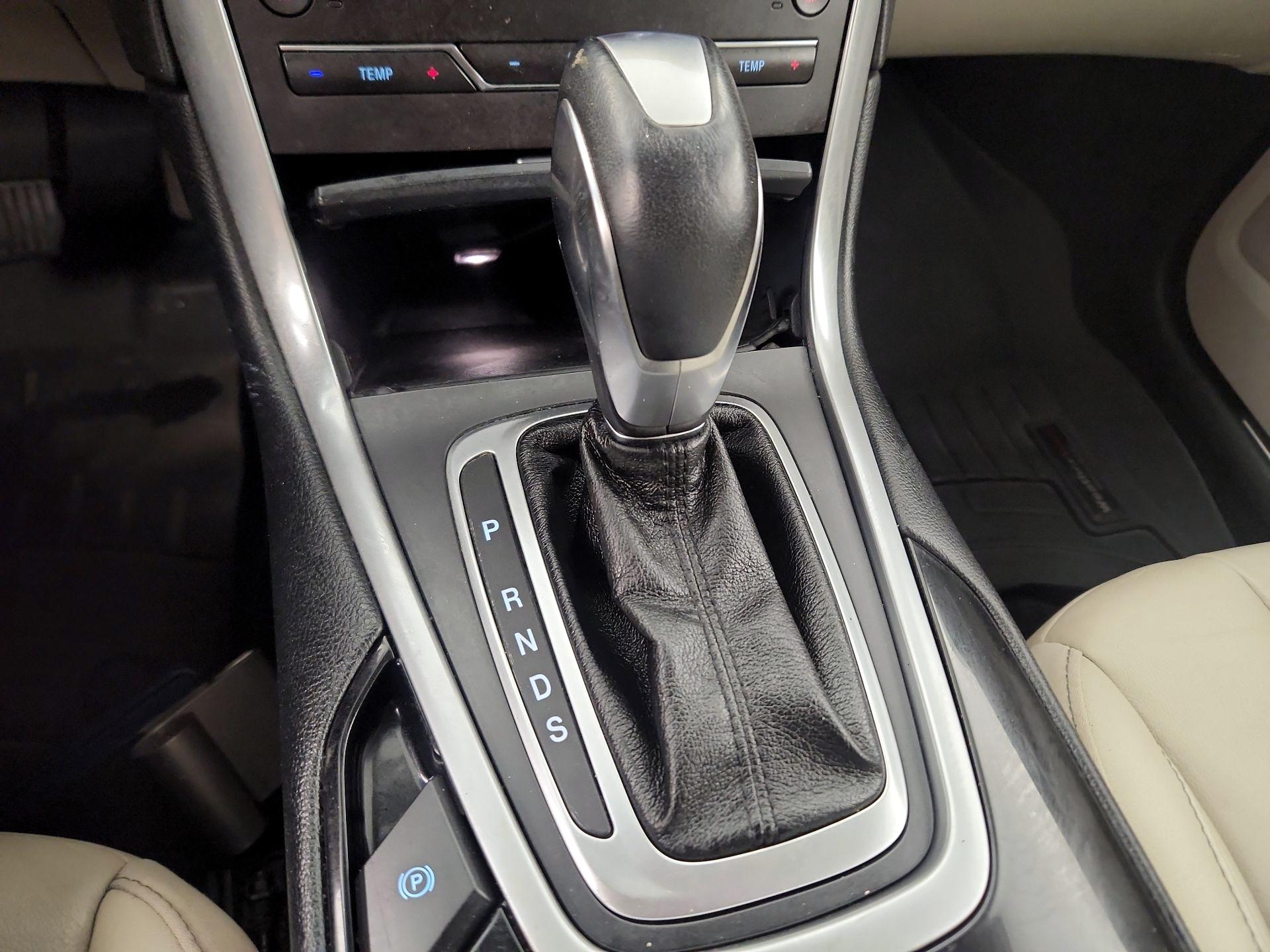 Thumbnail: 2018 Ford Edge - 14