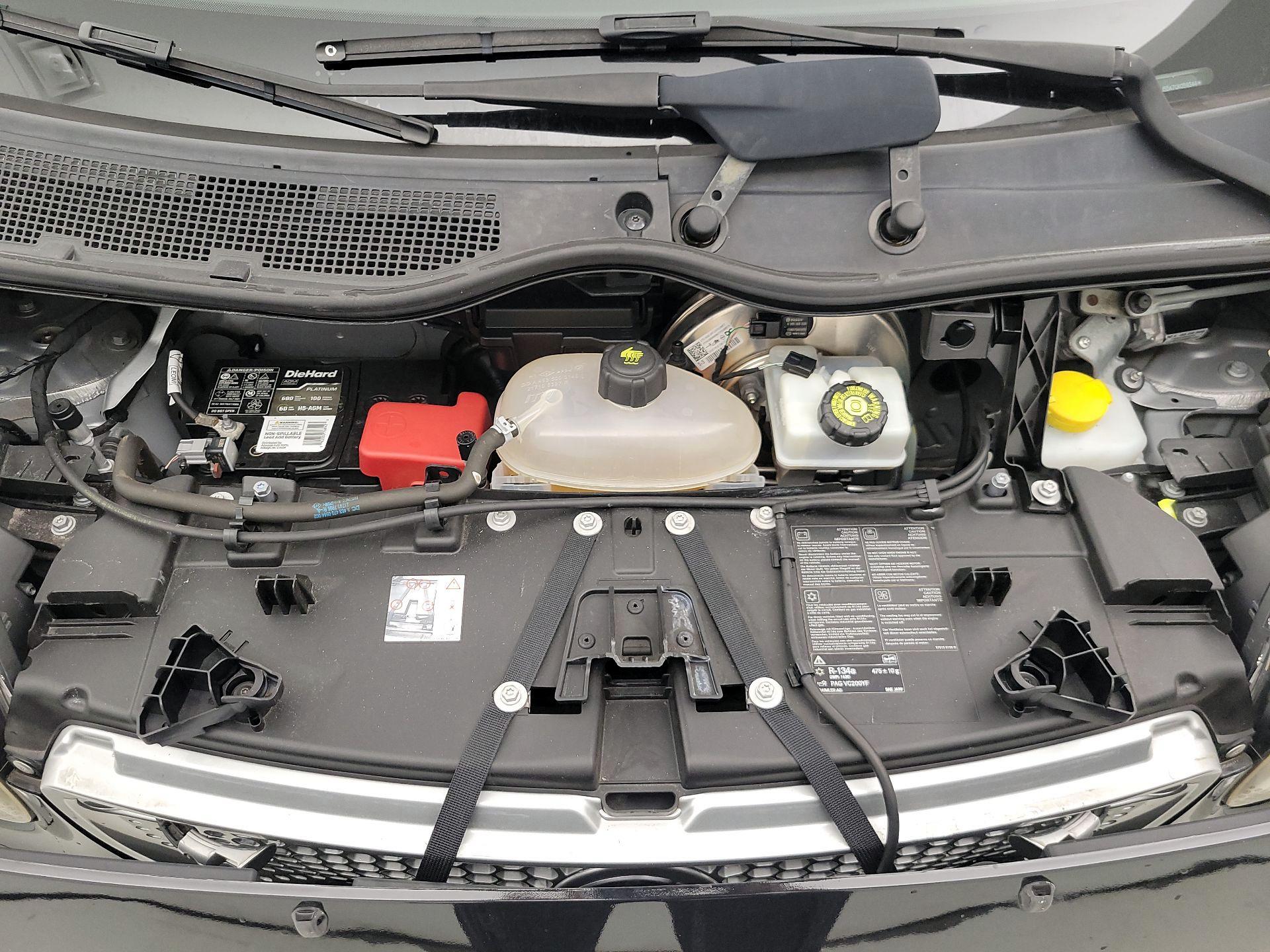 Thumbnail: 2016 smart fortwo - 19