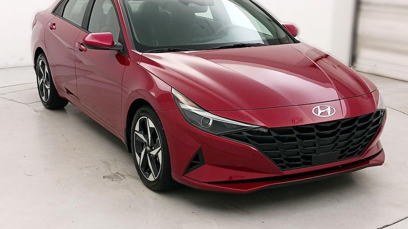 2023 Hyundai Elantra SEL Hero Image