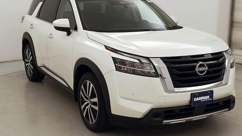 2024 Nissan Pathfinder Platinum Hero Image