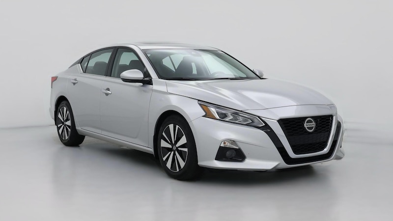 2020 Nissan Altima SL Hero Image