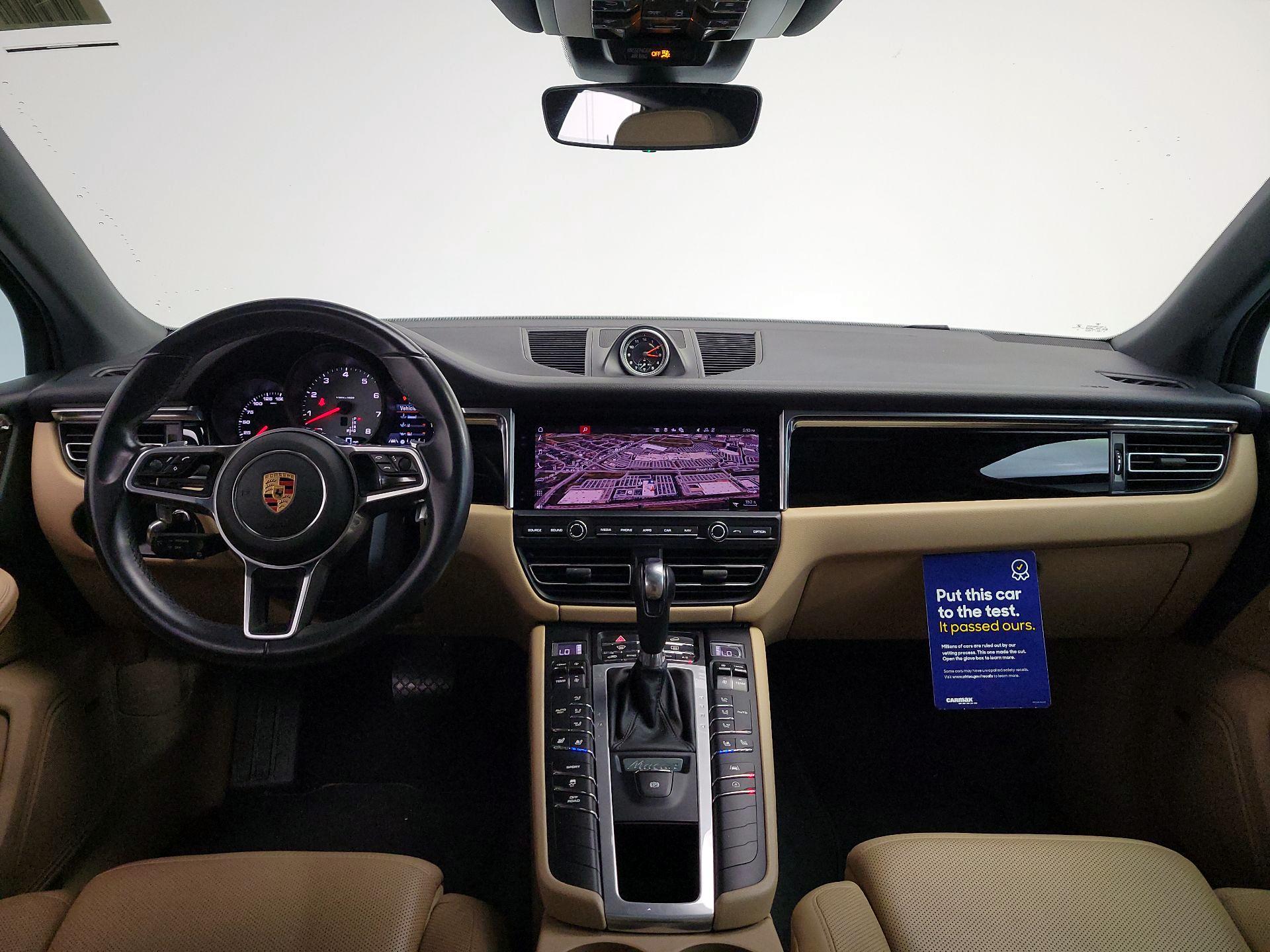 Thumbnail: 2020 Porsche Macan - 9