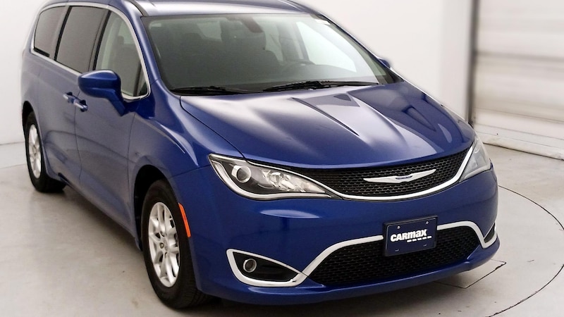 2020 Chrysler Pacifica Touring Hero Image