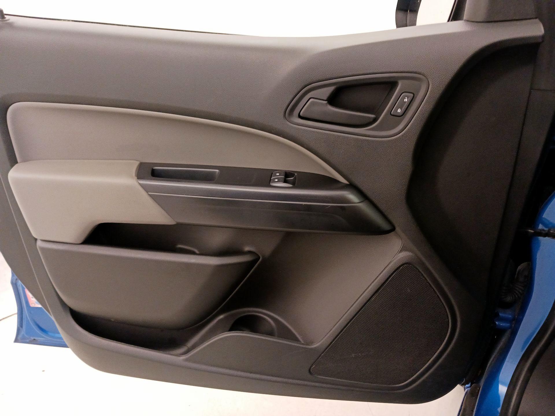 Thumbnail: 2021 Chevrolet Colorado - 12