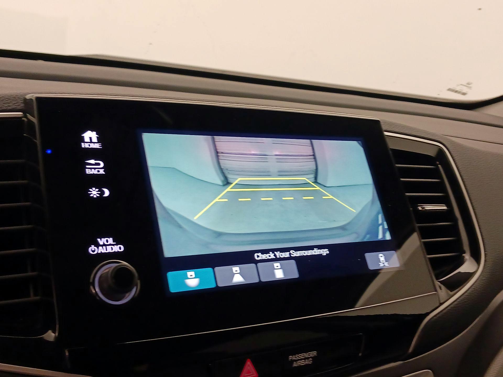 Thumbnail: 2020 Honda Pilot - 14
