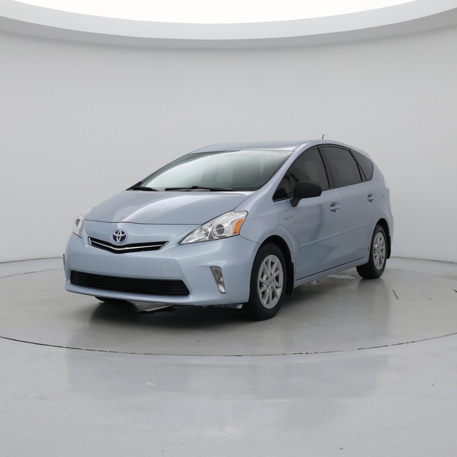 Thumbnail: 2013 Toyota Prius v - 4