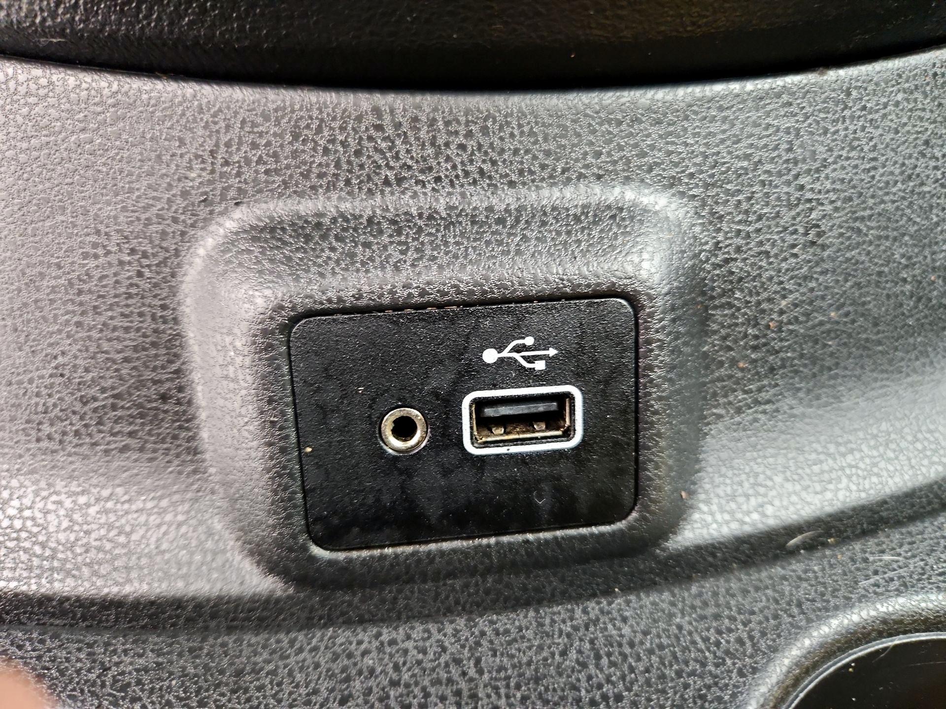 Thumbnail: 2019 Nissan Versa - 18