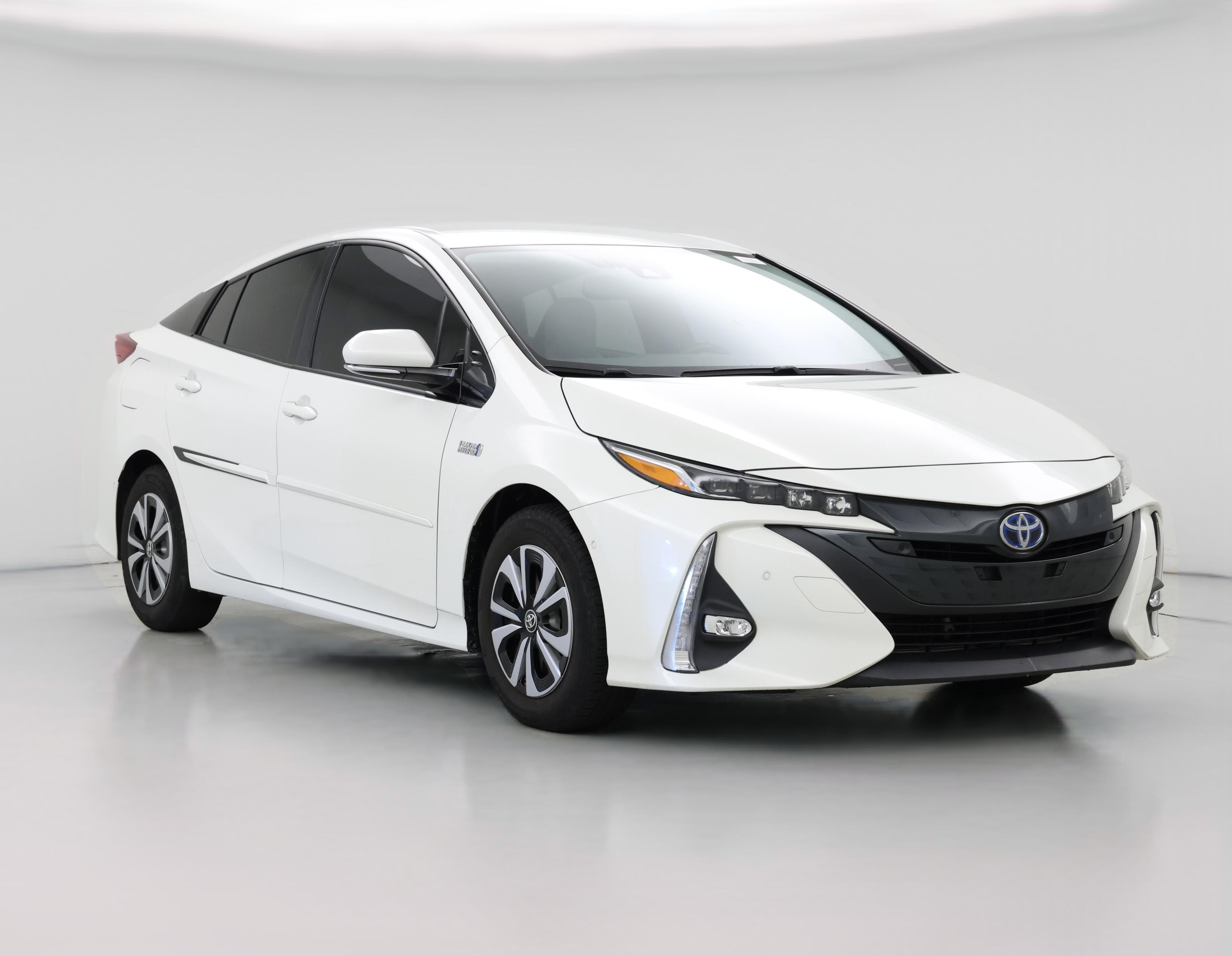 Thumbnail: 2018 Toyota Prius Prime - 1