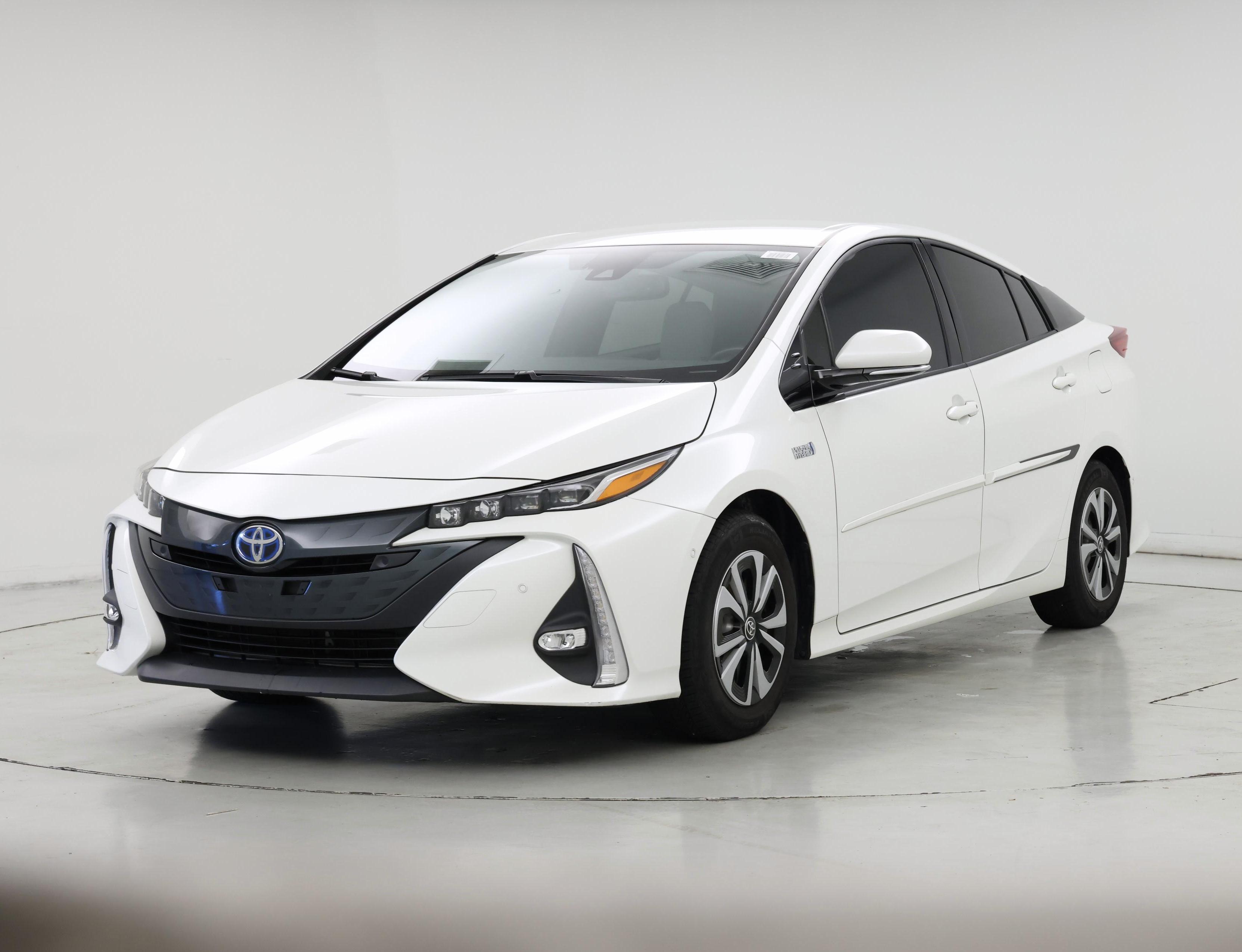 Thumbnail: 2018 Toyota Prius Prime - 4