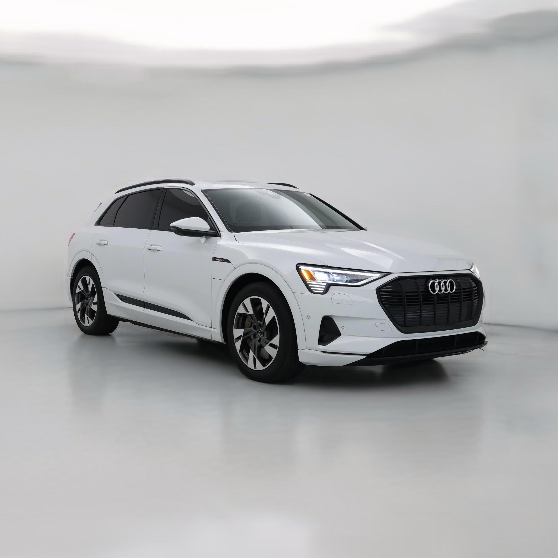 Thumbnail: 2021 Audi e-tron - 1